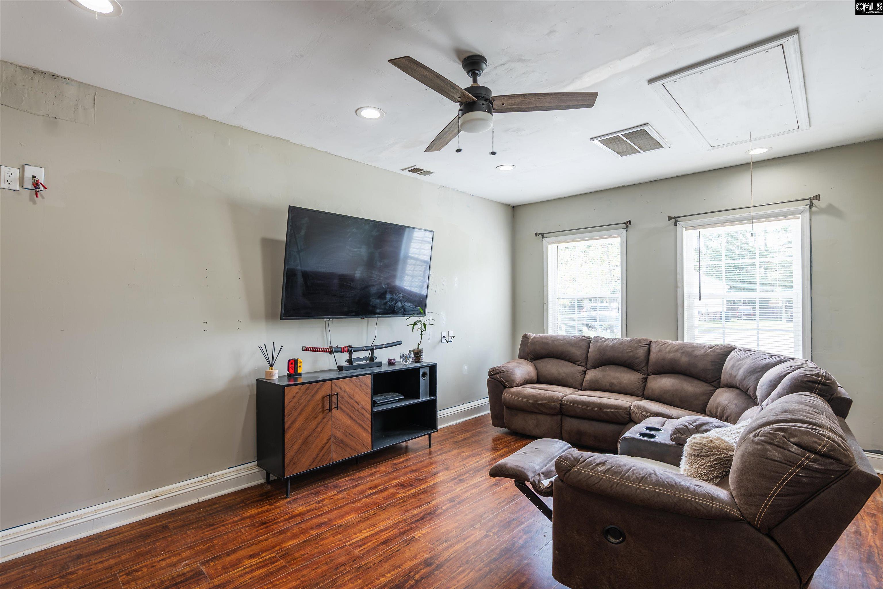 128 Sandy Creek Court Gaston, SC 29053