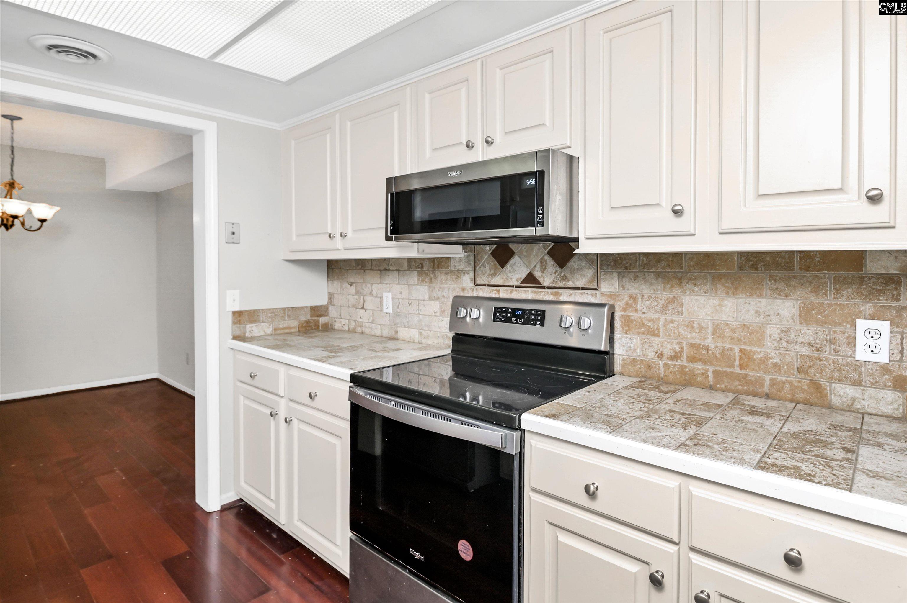 806 Village Lane Columbia, SC 29212