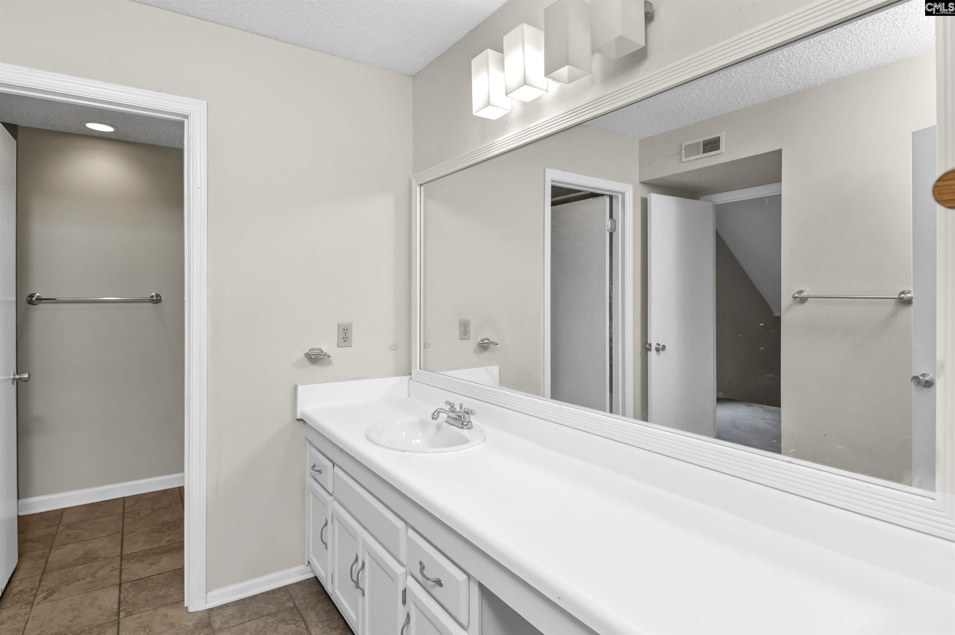 806 Village Lane Columbia, SC 29212