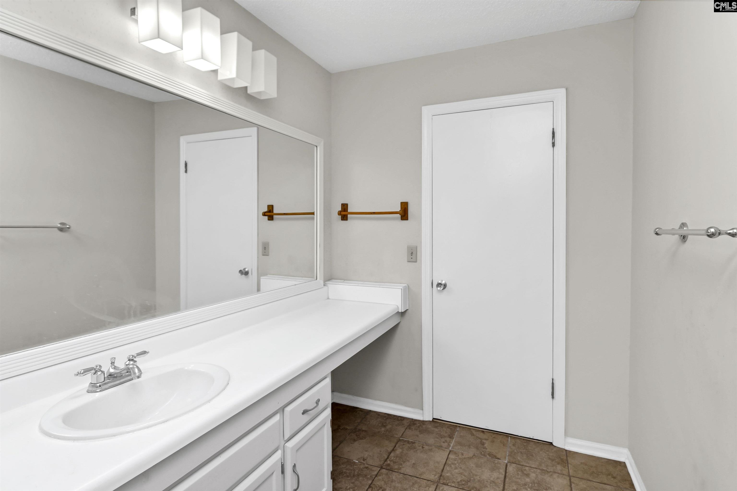 806 Village Lane Columbia, SC 29212