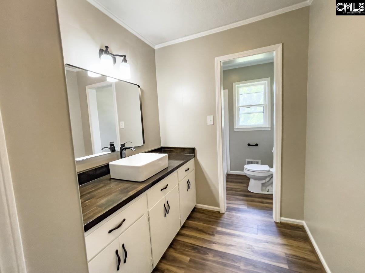 2545 Silverstreet Road Silverstreet, SC 29145