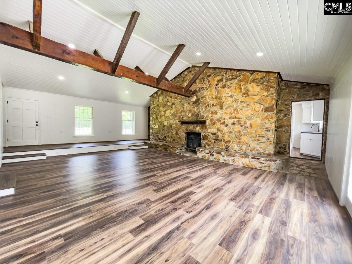 2545 Silverstreet Road Silverstreet, SC 29145