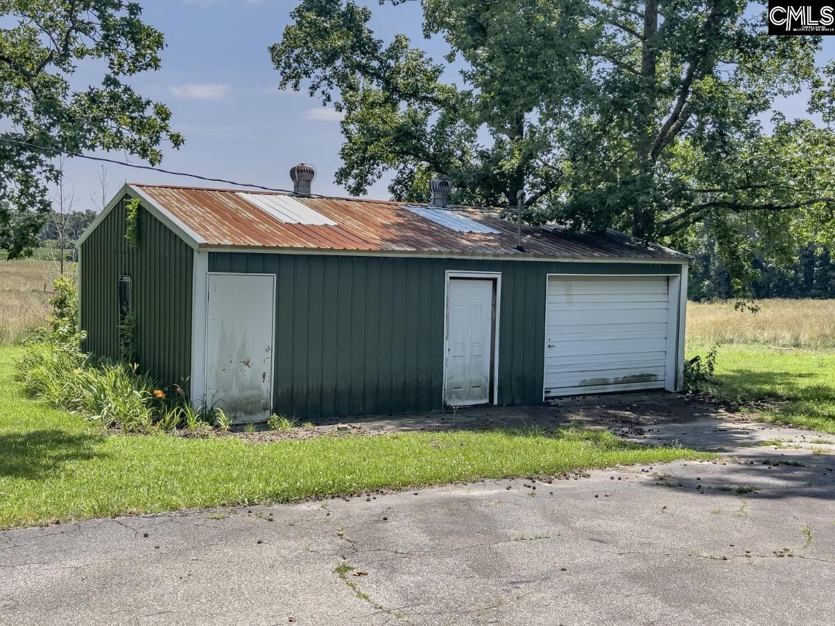 2545 Silverstreet Road Silverstreet, SC 29145