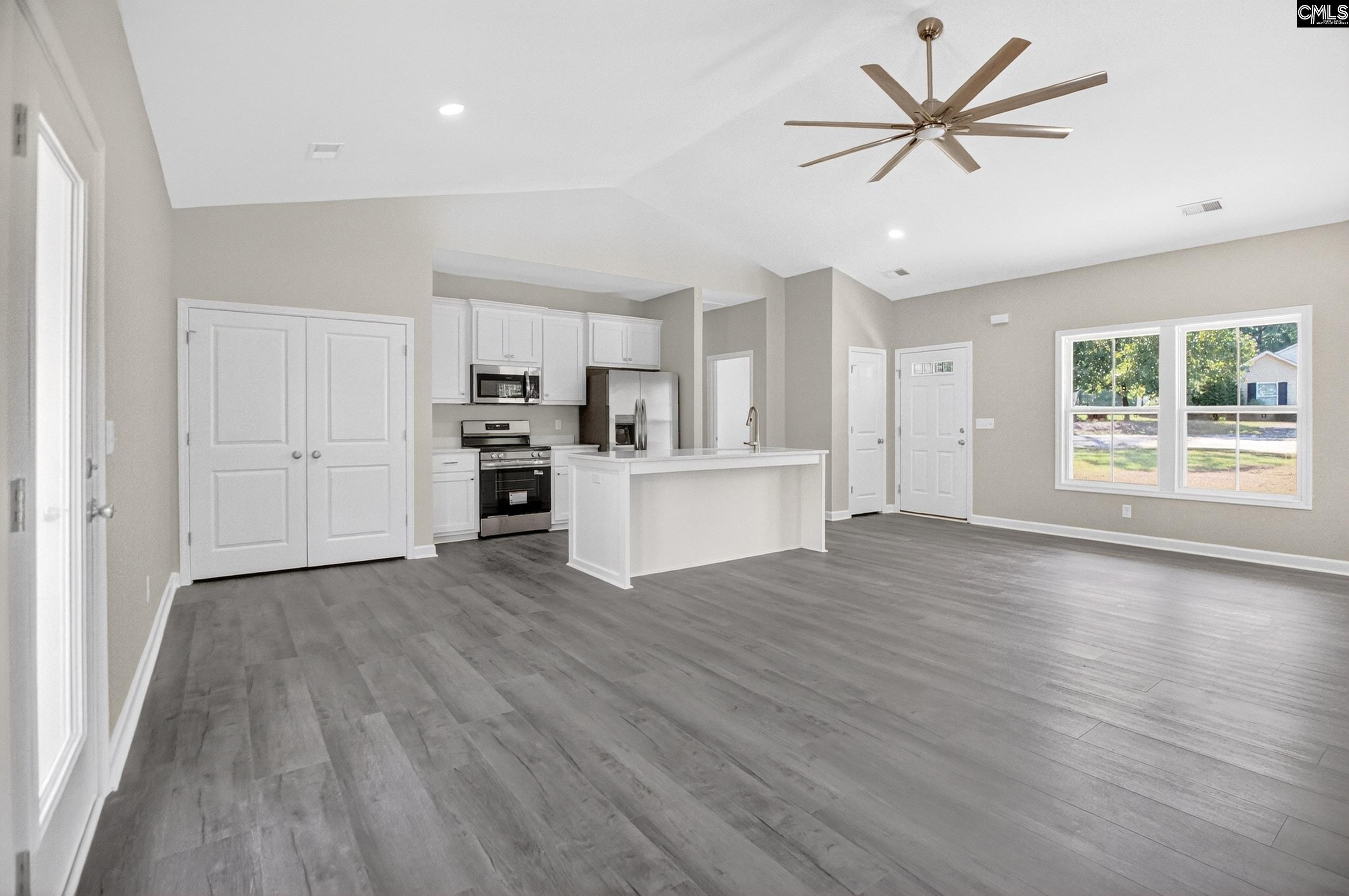 1223 Ancrums Ferry Road Lugoff, SC 29078
