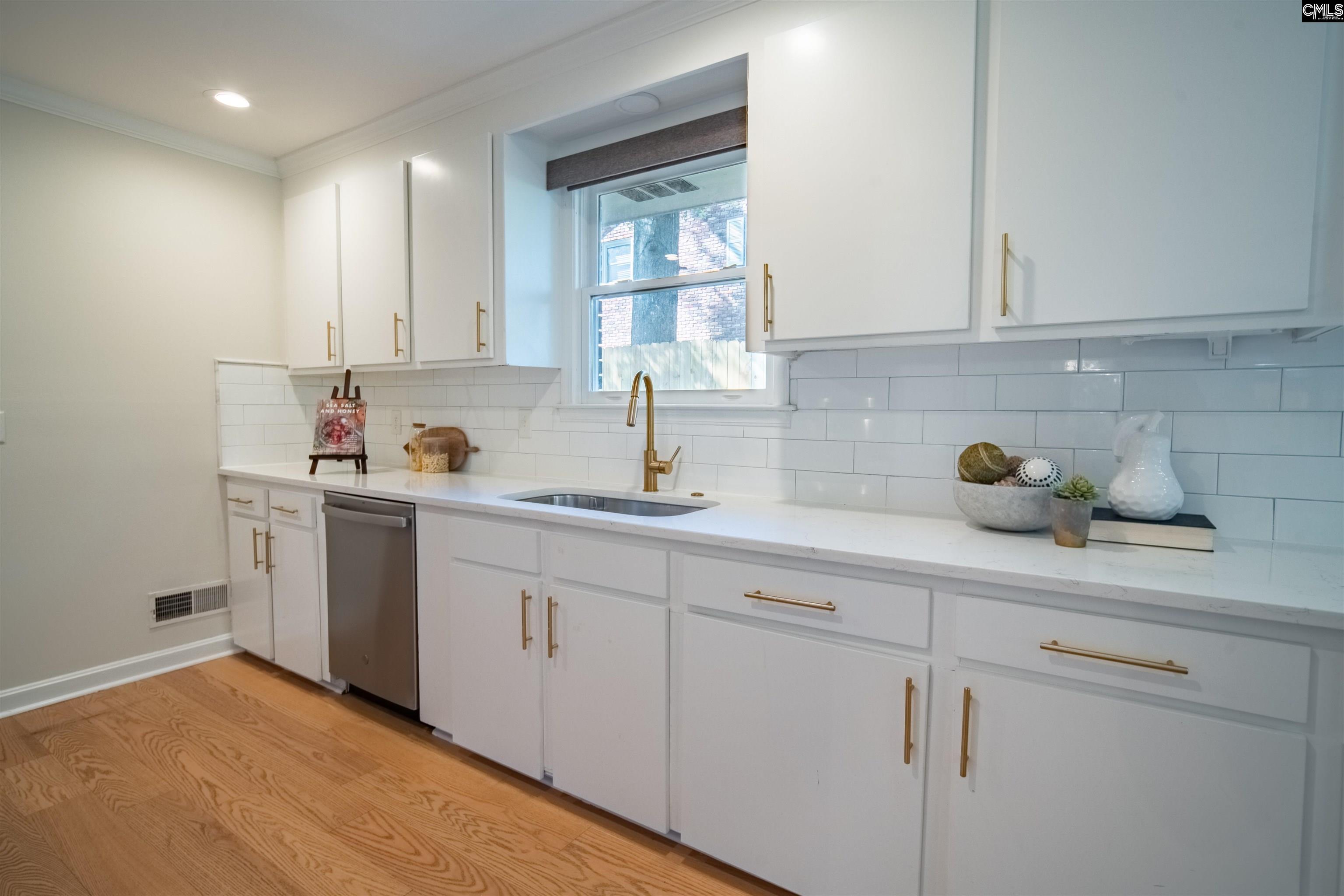 122 Ila Lane Columbia, SC 29206-0000