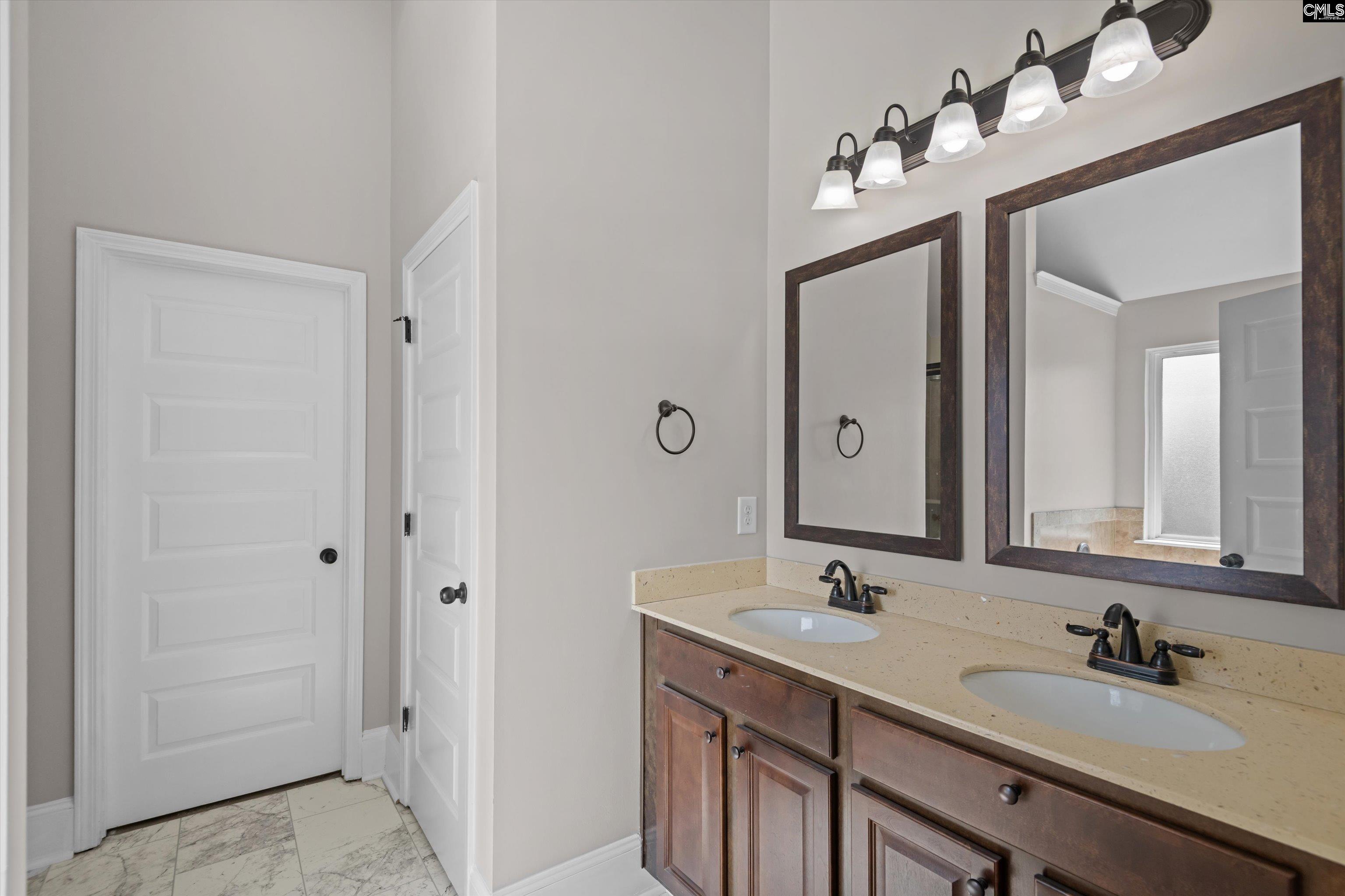 119 Grey Oaks Lane Lexington, SC 29072