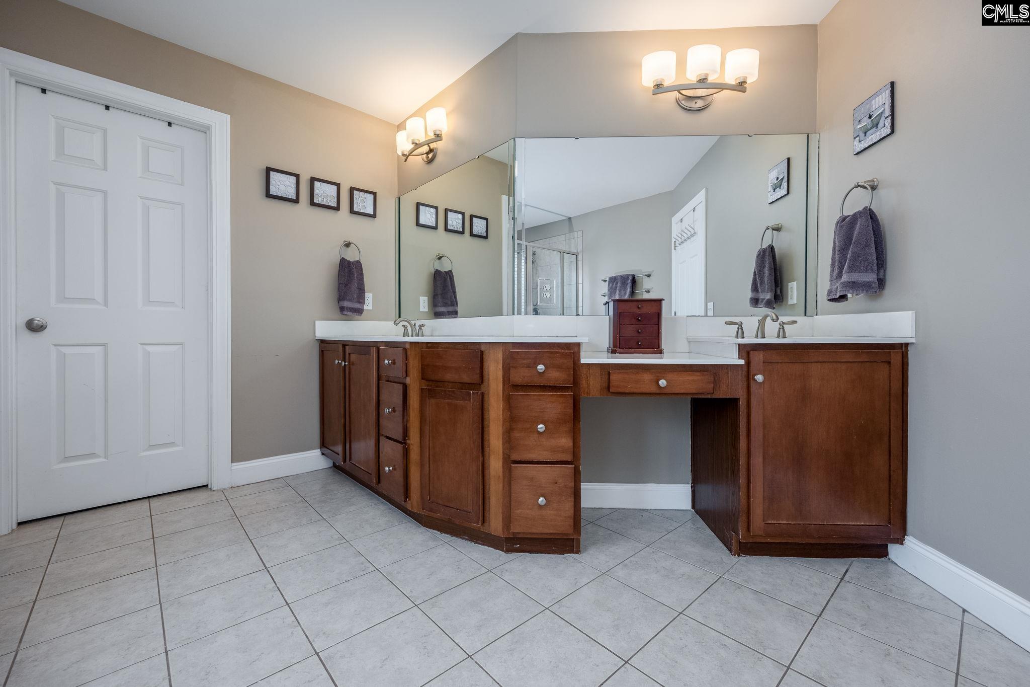 9 N Woodburn Lane Columbia, SC 29212