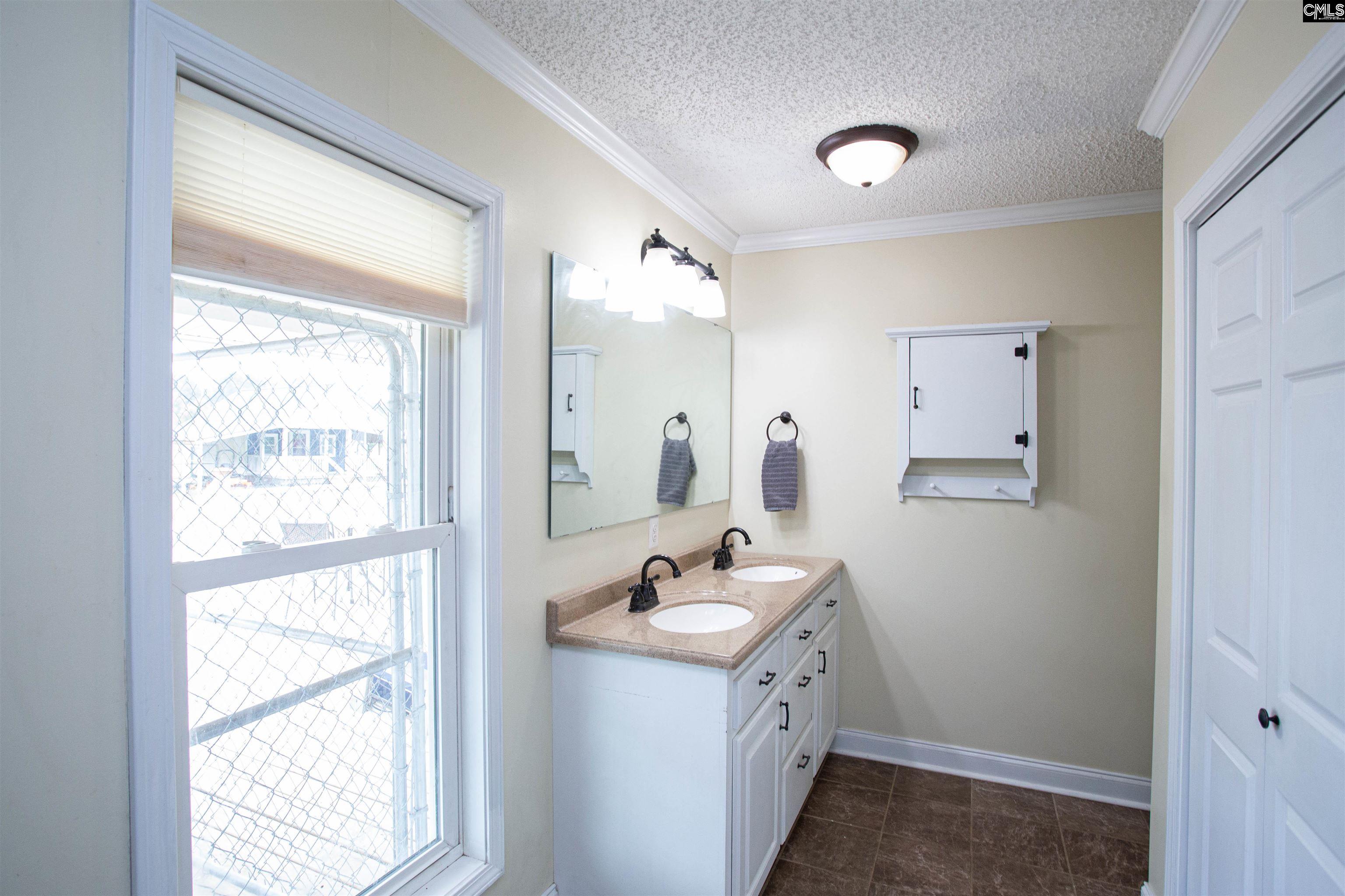 1640 Lawhorn Road Cassatt, SC 29032-0000