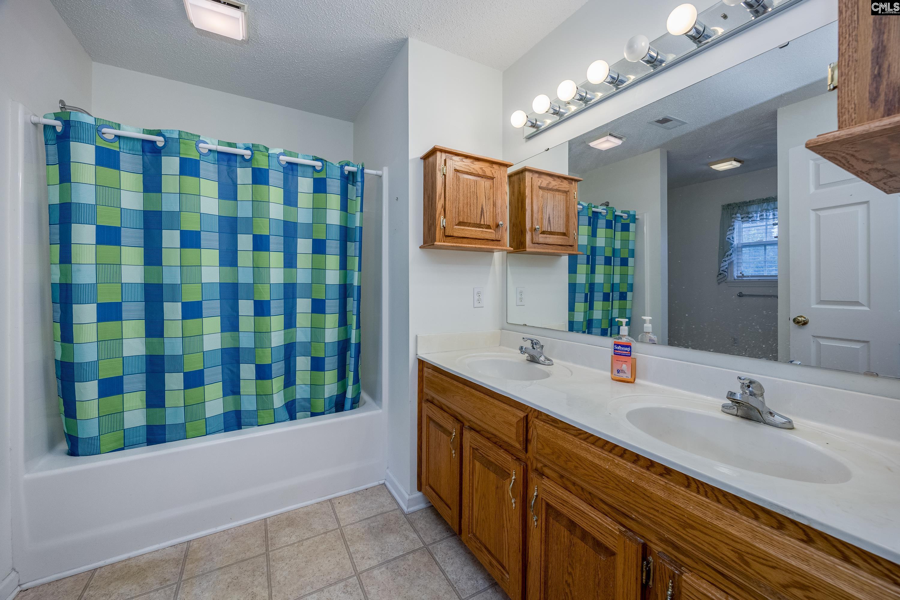 235 Sorin Circle Elloree, SC 29047
