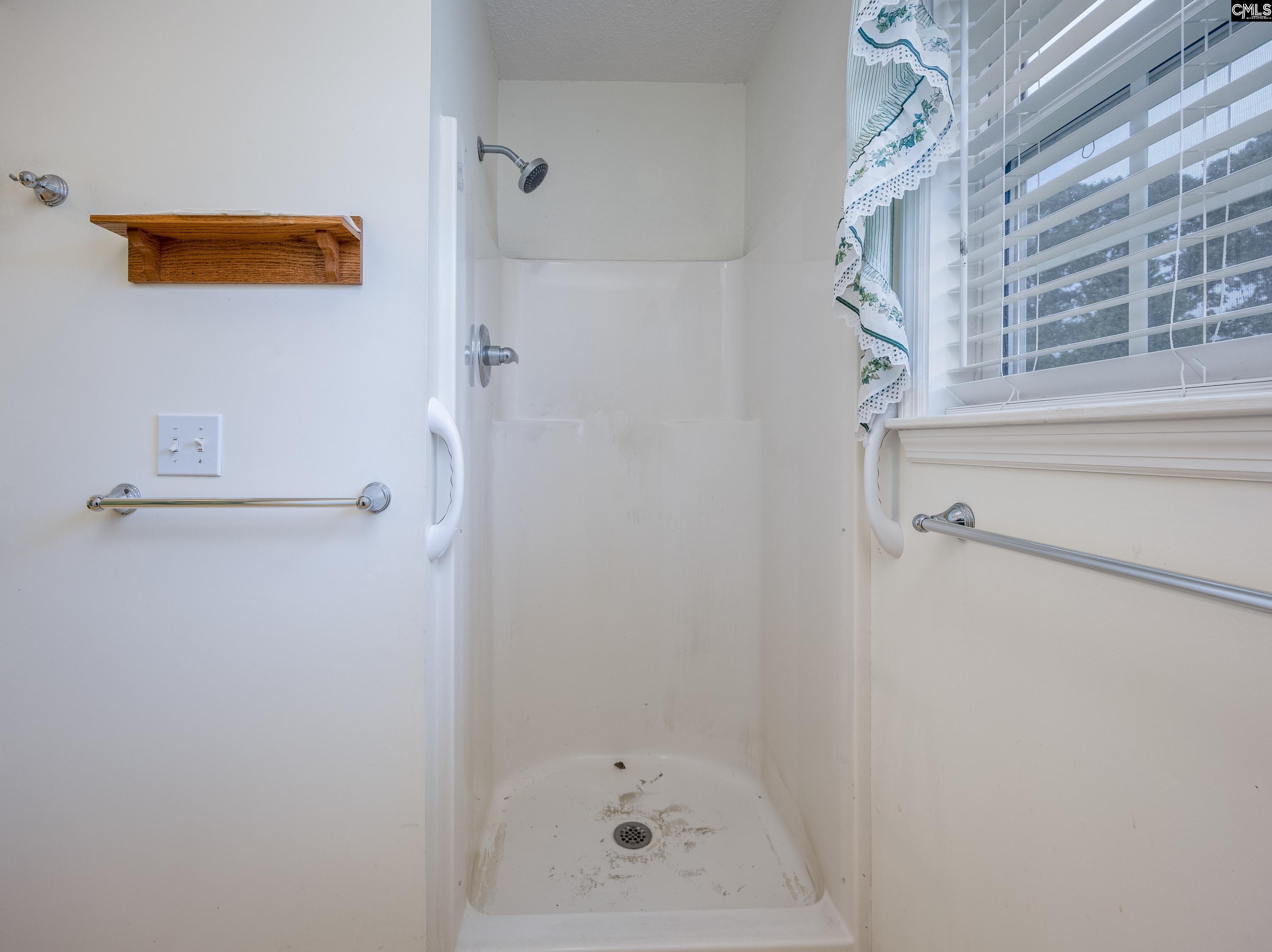 235 Sorin Circle Elloree, SC 29047