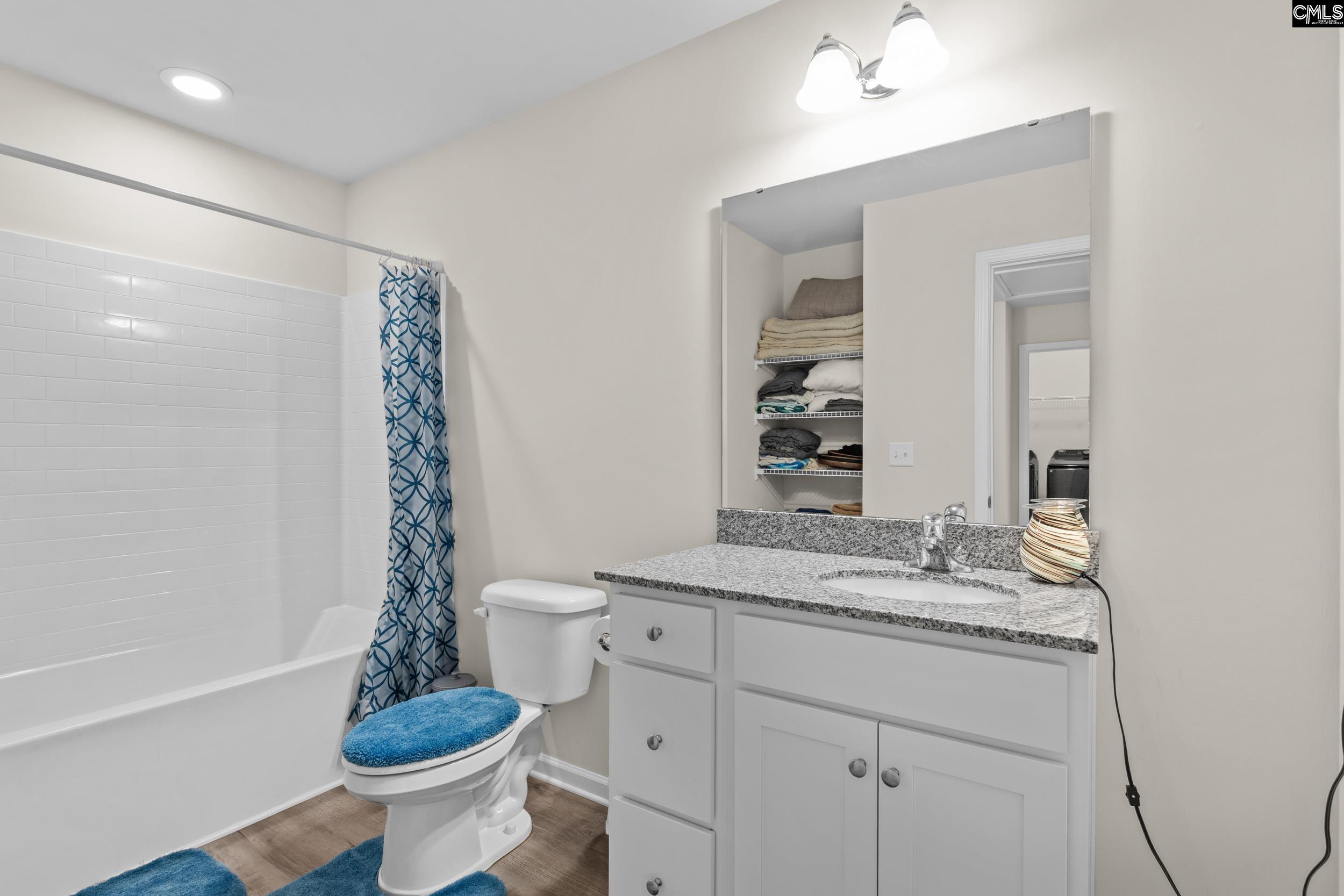 1069 Crescent Moon Loop Hopkins, SC 29061
