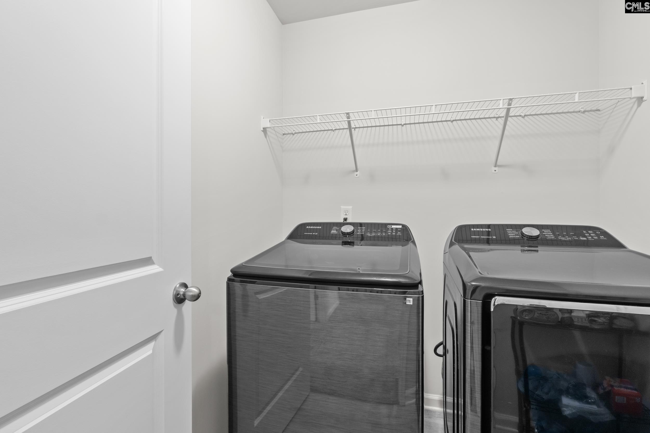 1069 Crescent Moon Loop Hopkins, SC 29061