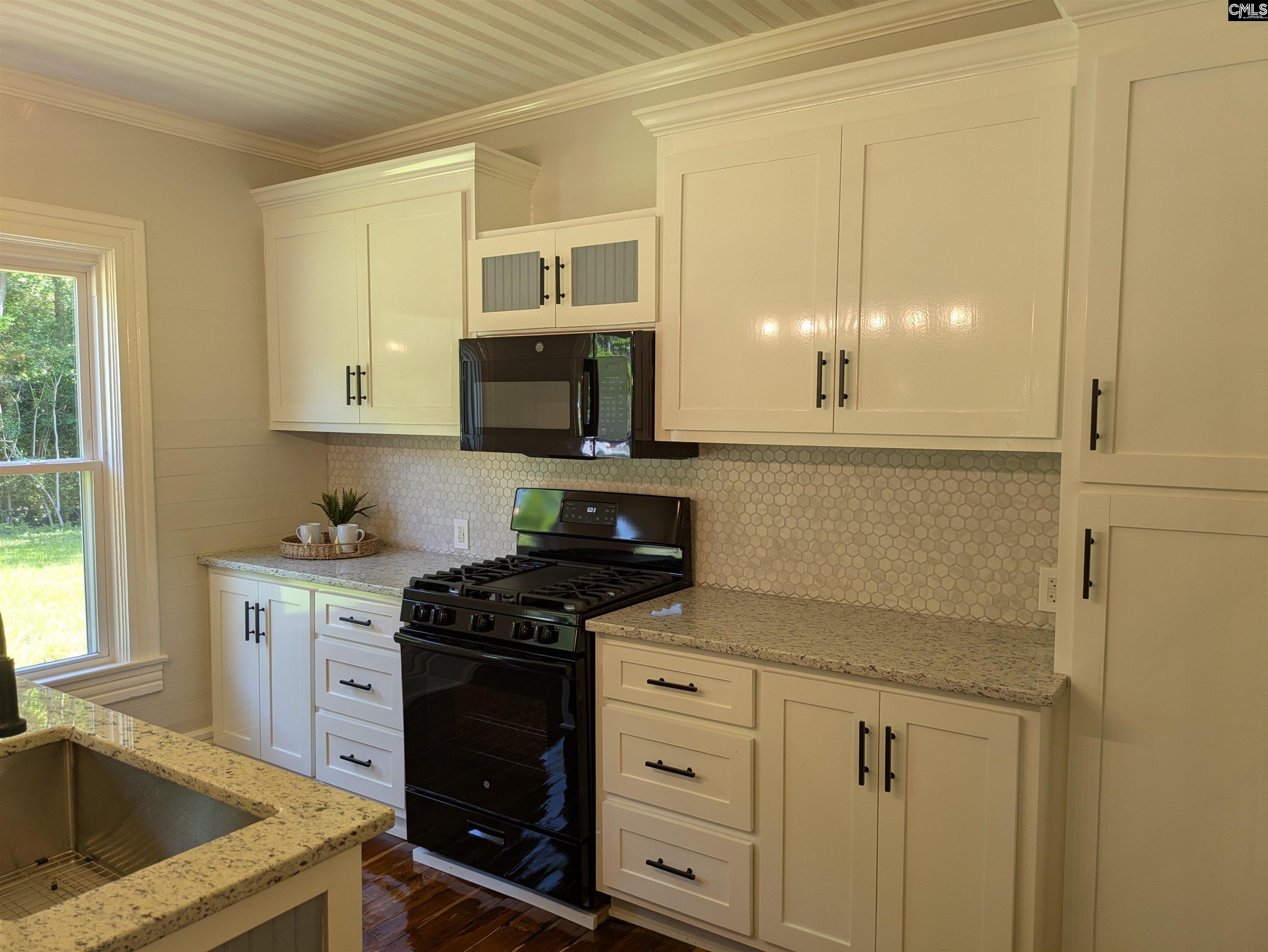 2904 Priceville Road Gilbert, SC 29054
