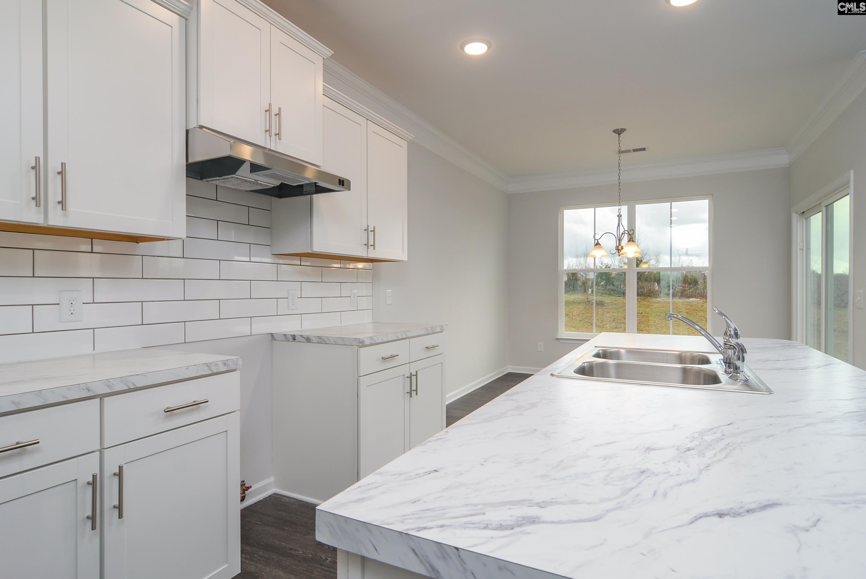 631 Thunder Gulch Avenue Lexington, SC 29073