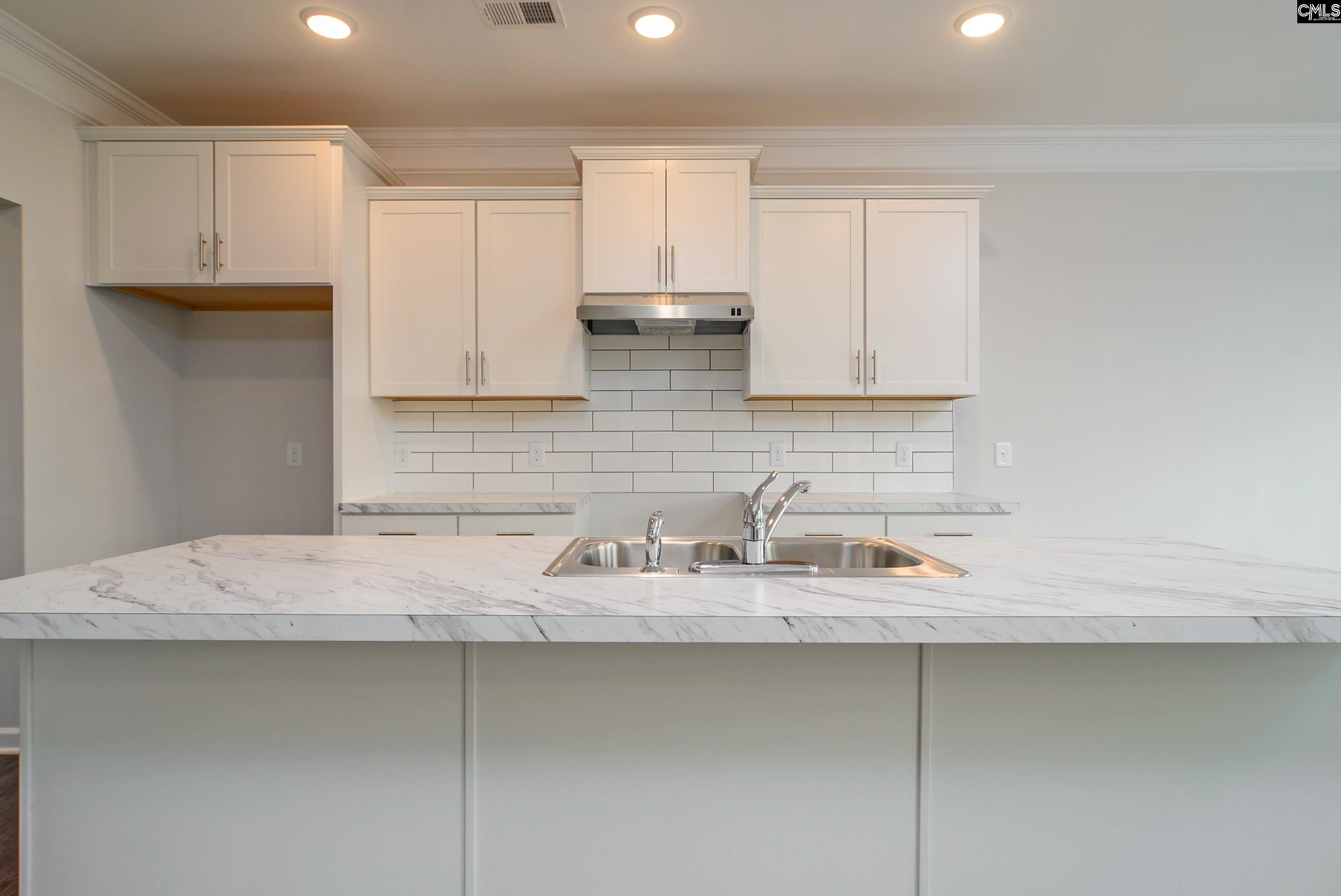 631 Thunder Gulch Avenue Lexington, SC 29073
