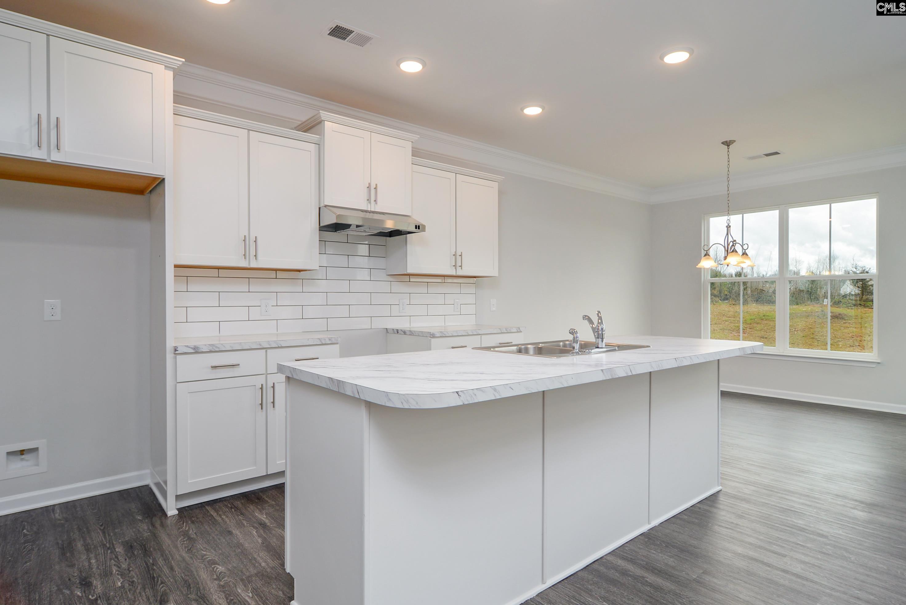 631 Thunder Gulch Avenue Lexington, SC 29073