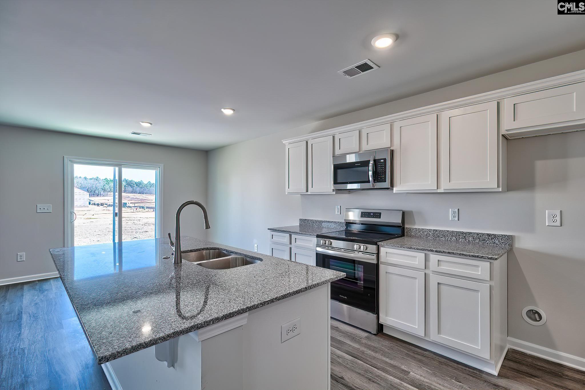 644 Marbled Teal Lane Hopkins, SC 29061