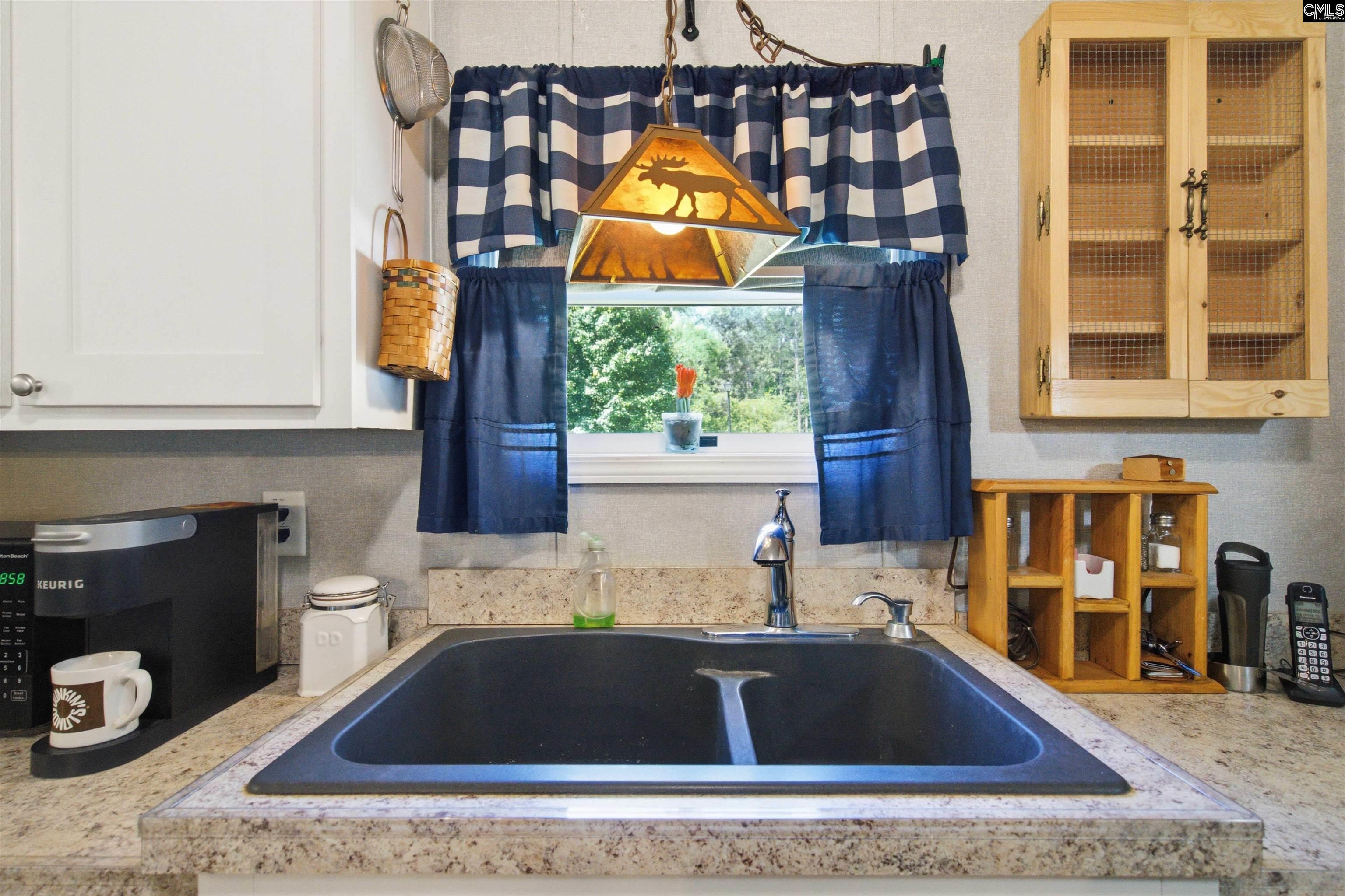 4886 State Road Ridgeville, SC 29472