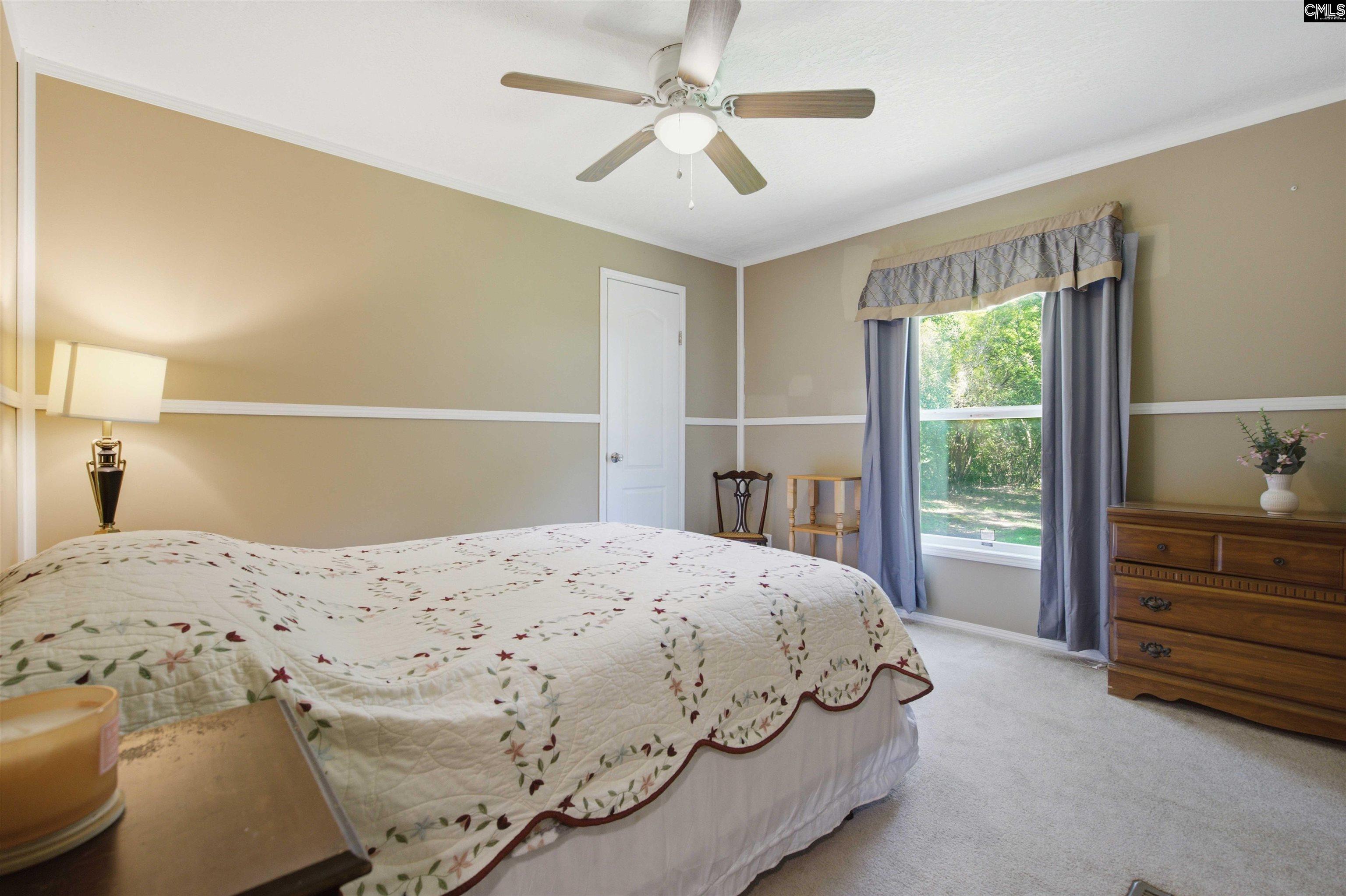 4886 State Road Ridgeville, SC 29472