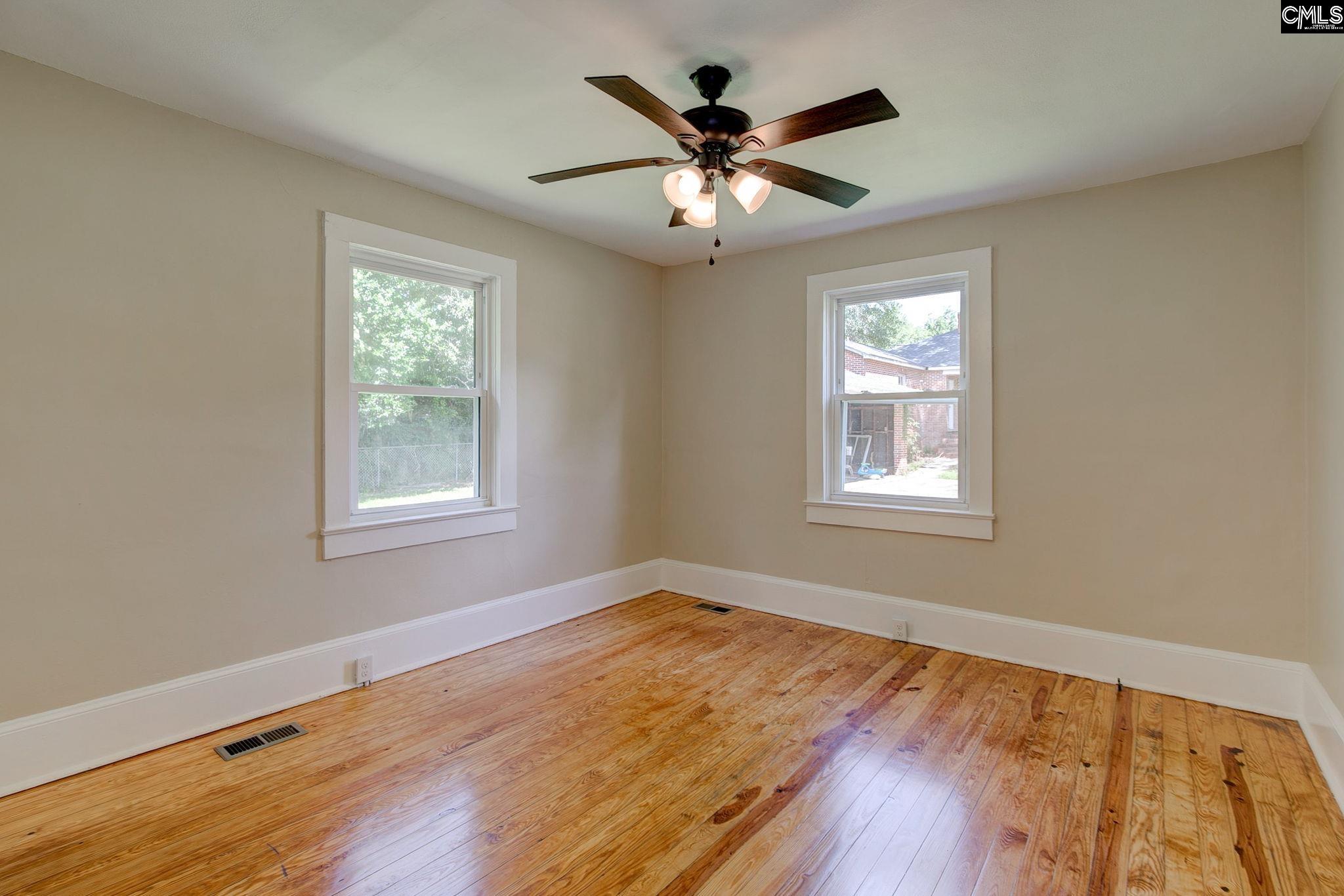 1513 Sarsfield Avenue Camden, SC 29020
