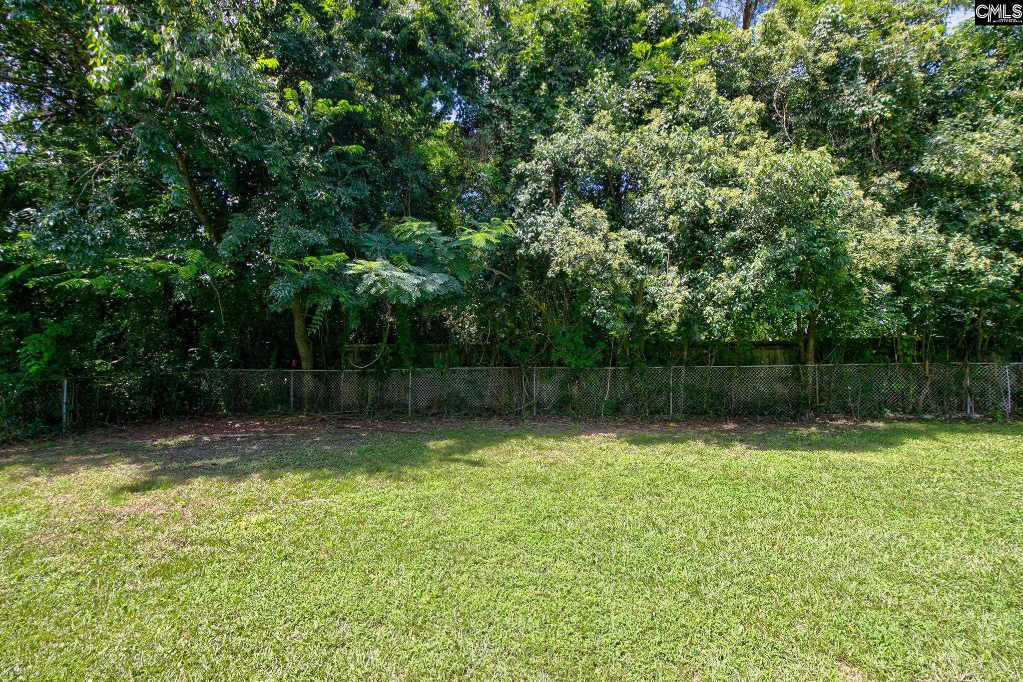 1513 Sarsfield Avenue Camden, SC 29020