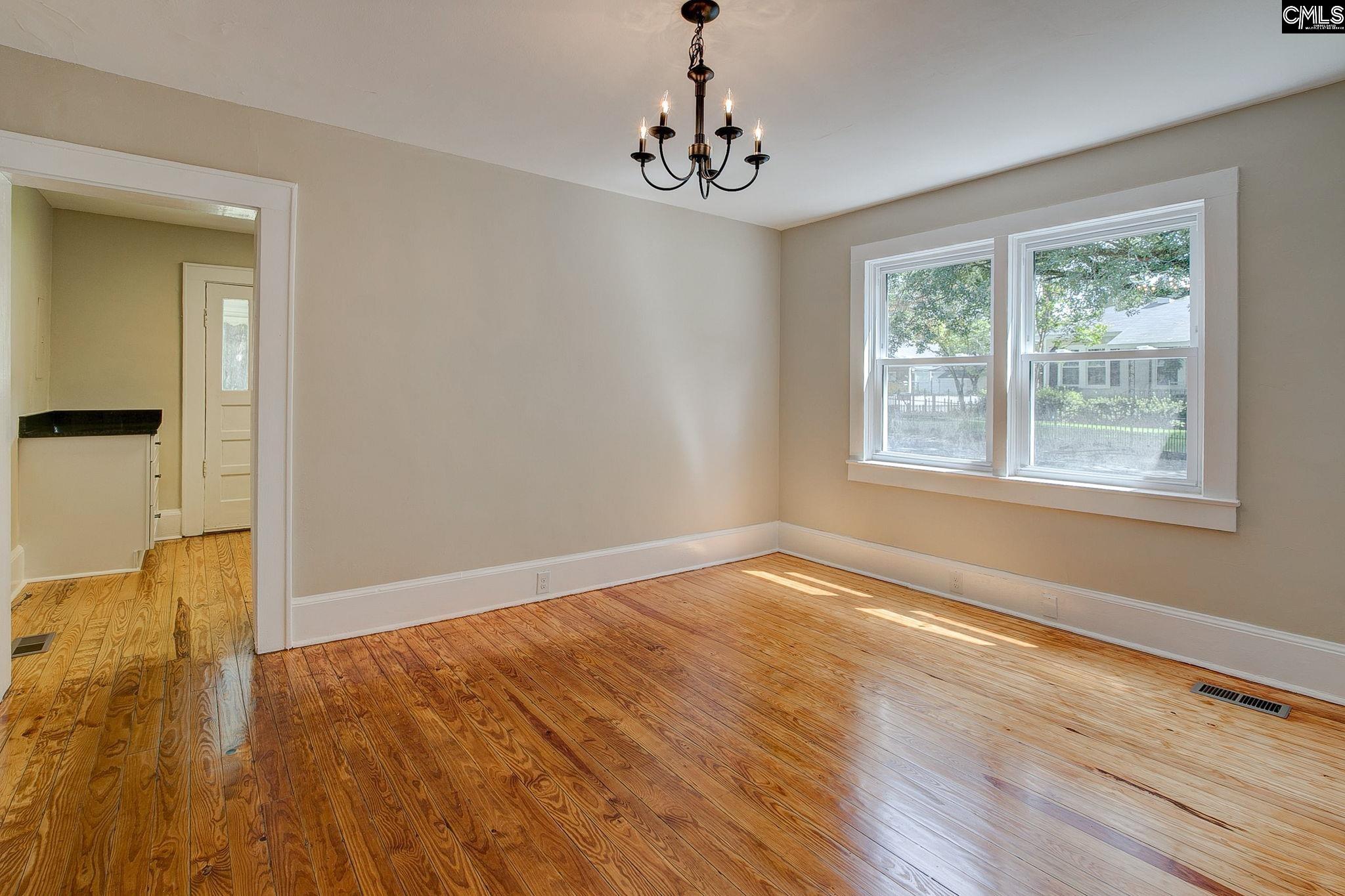 1513 Sarsfield Avenue Camden, SC 29020