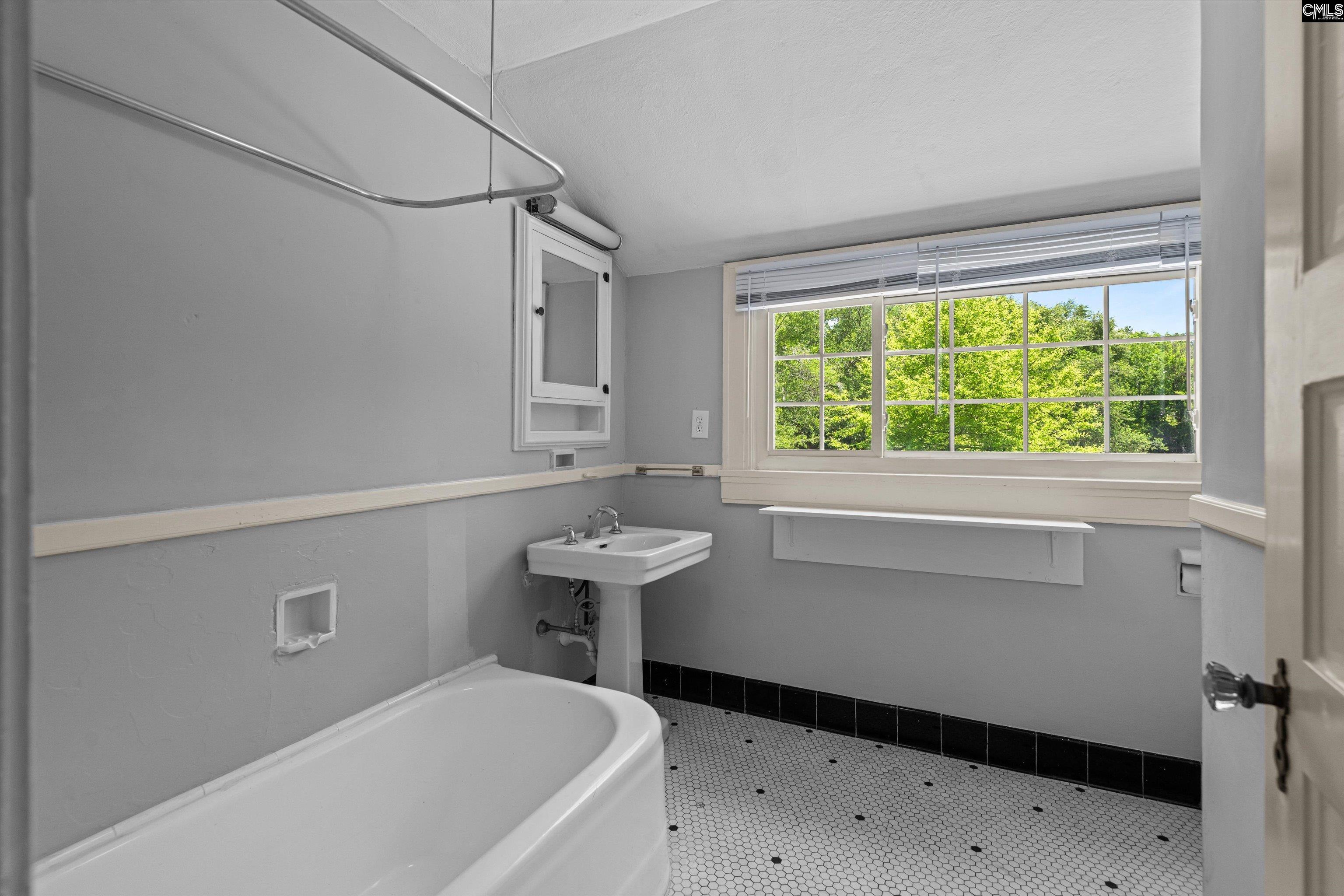 1403 Lyttleton Street Camden, SC 29020