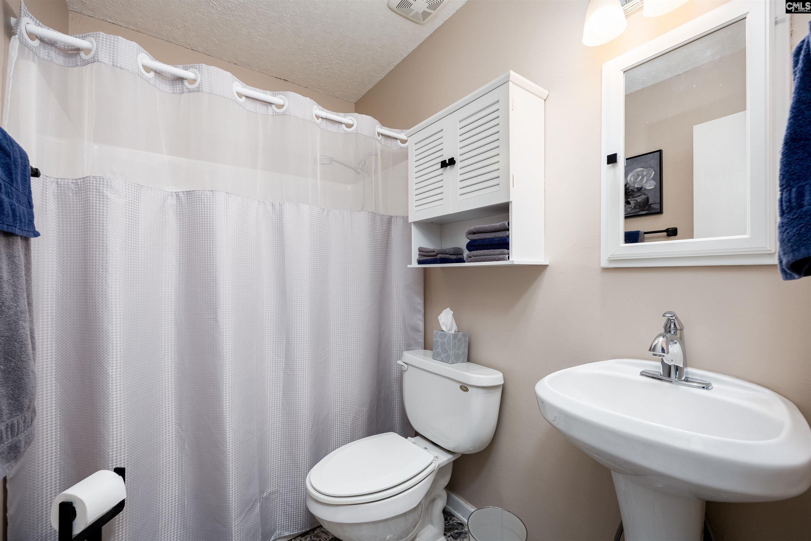 103 Longleaf Drive Cayce, SC 29033