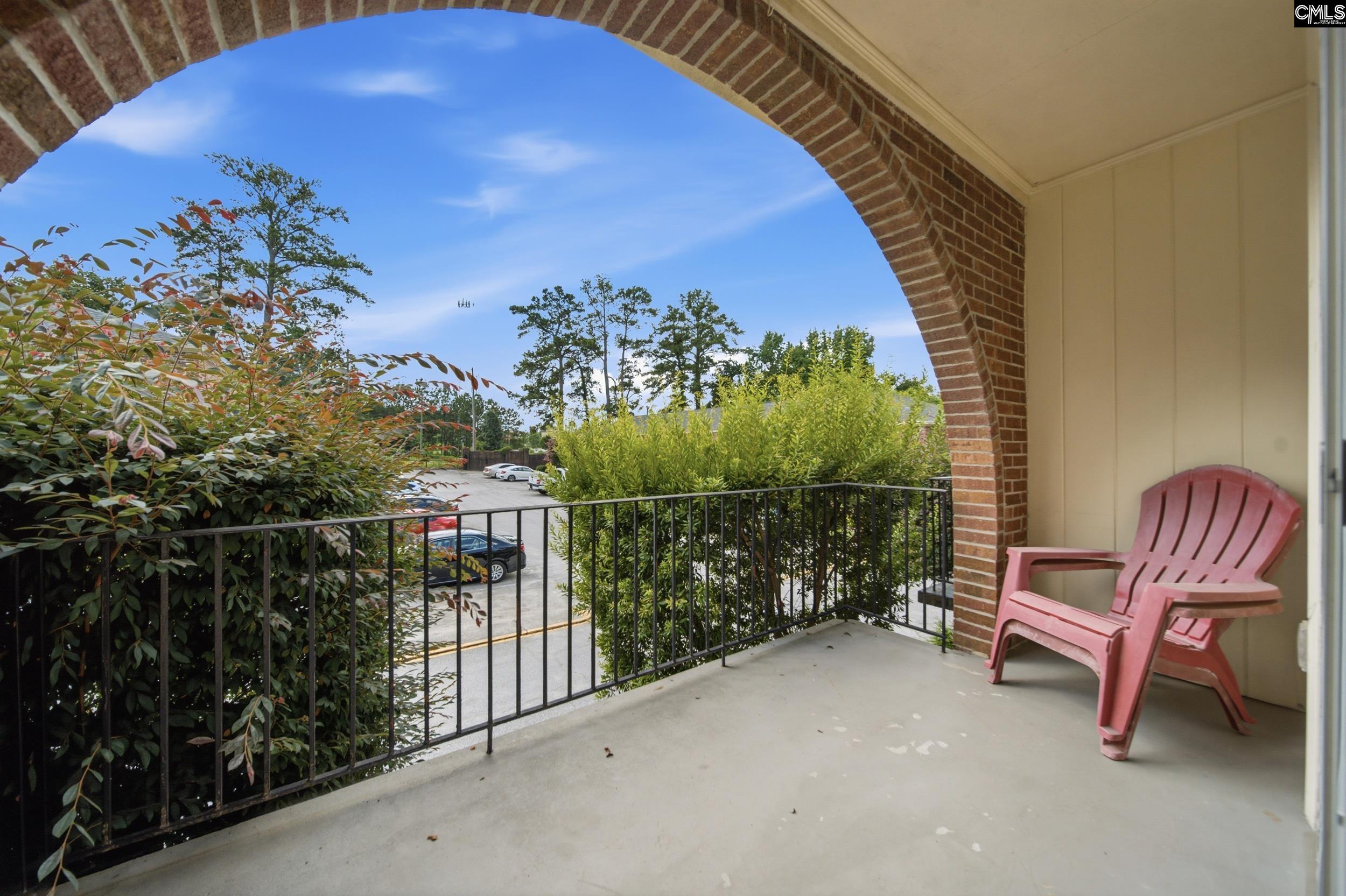 5516 Lakeshore Drive Columbia, SC 29206