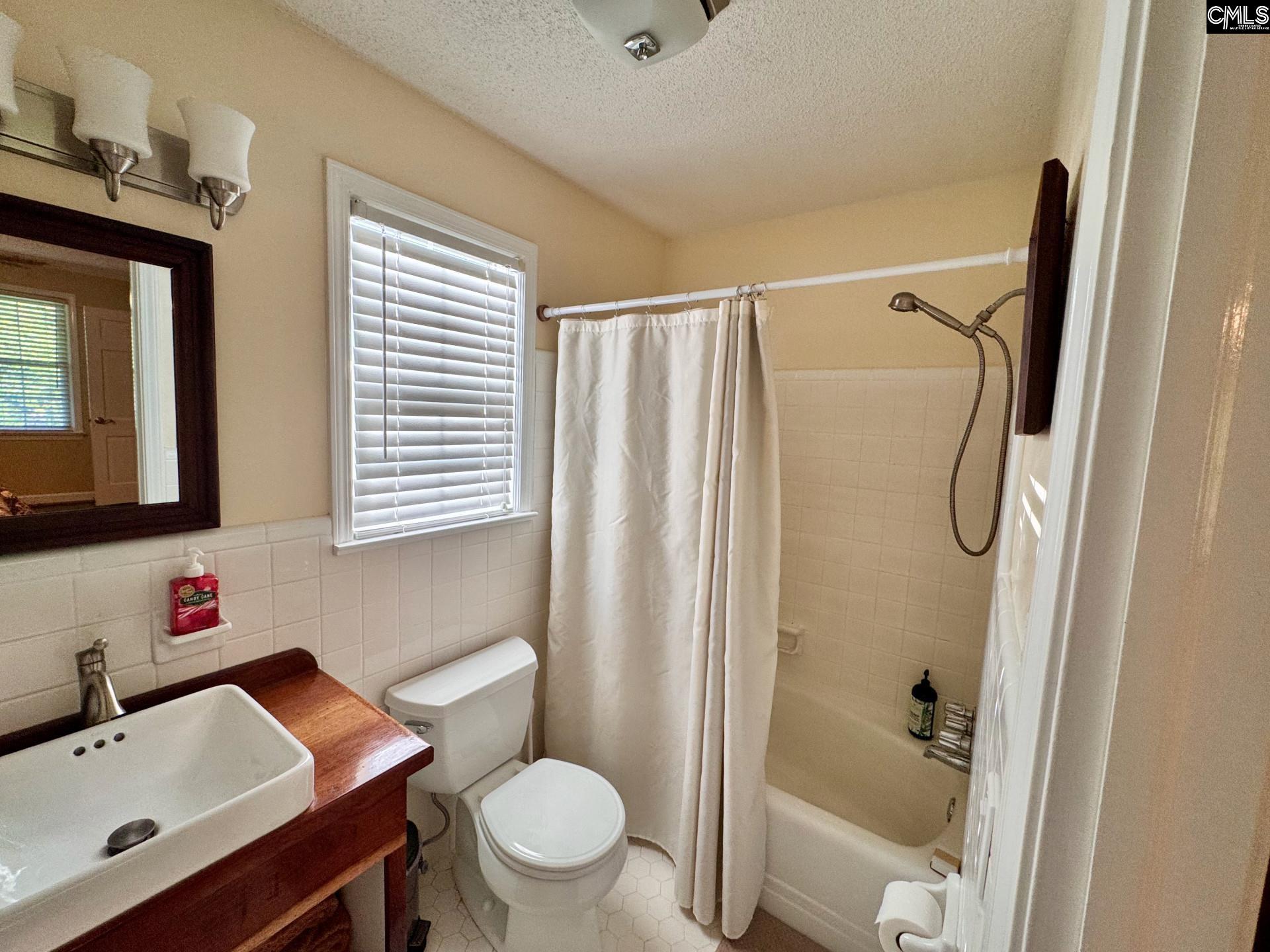 127 Leonard Circle Camden, SC 29020