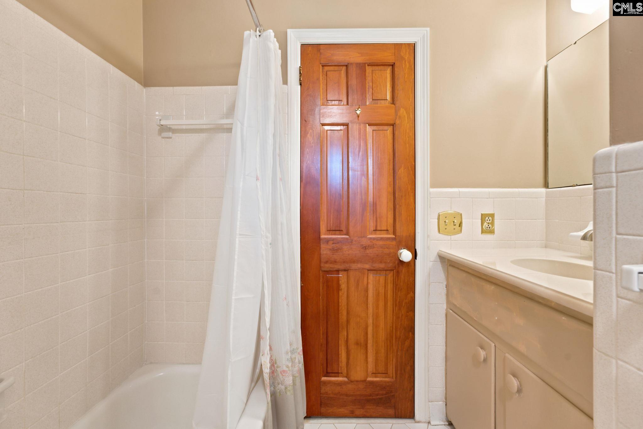 6544 Brookside Circle Columbia, SC 29206-1300