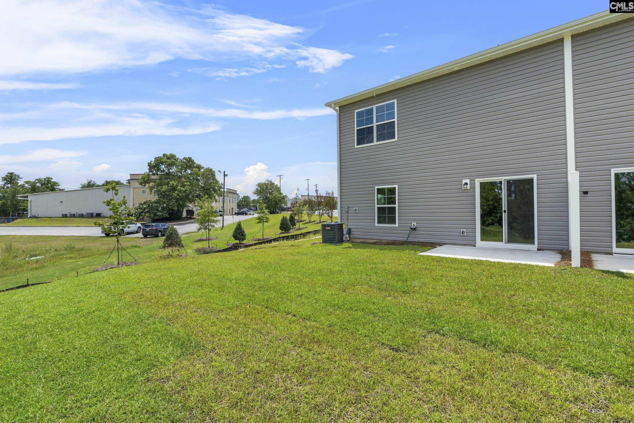 325 South Lake Court Lexington, SC 29073