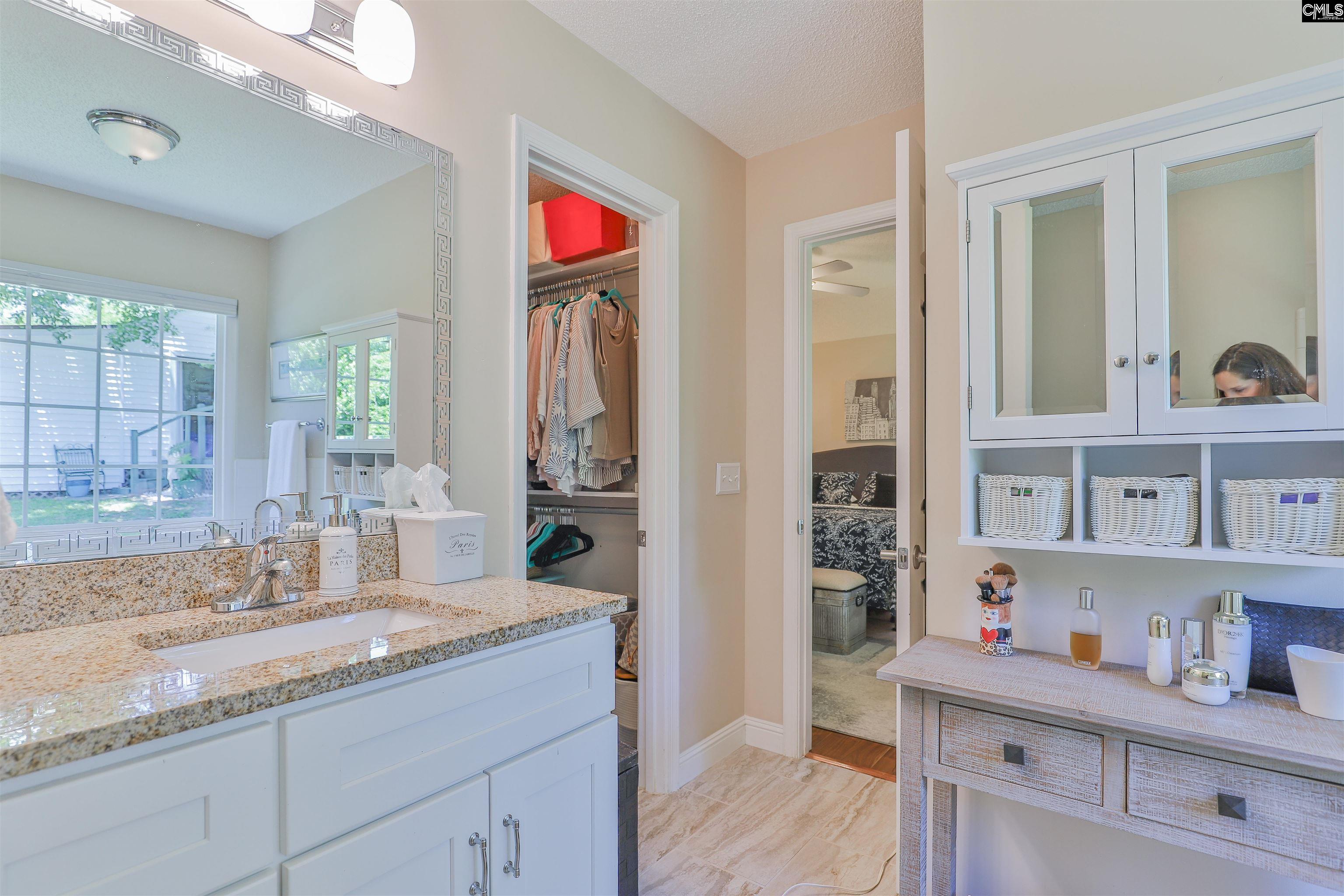 160 Whispering Glen Circle West Columbia, SC 29170