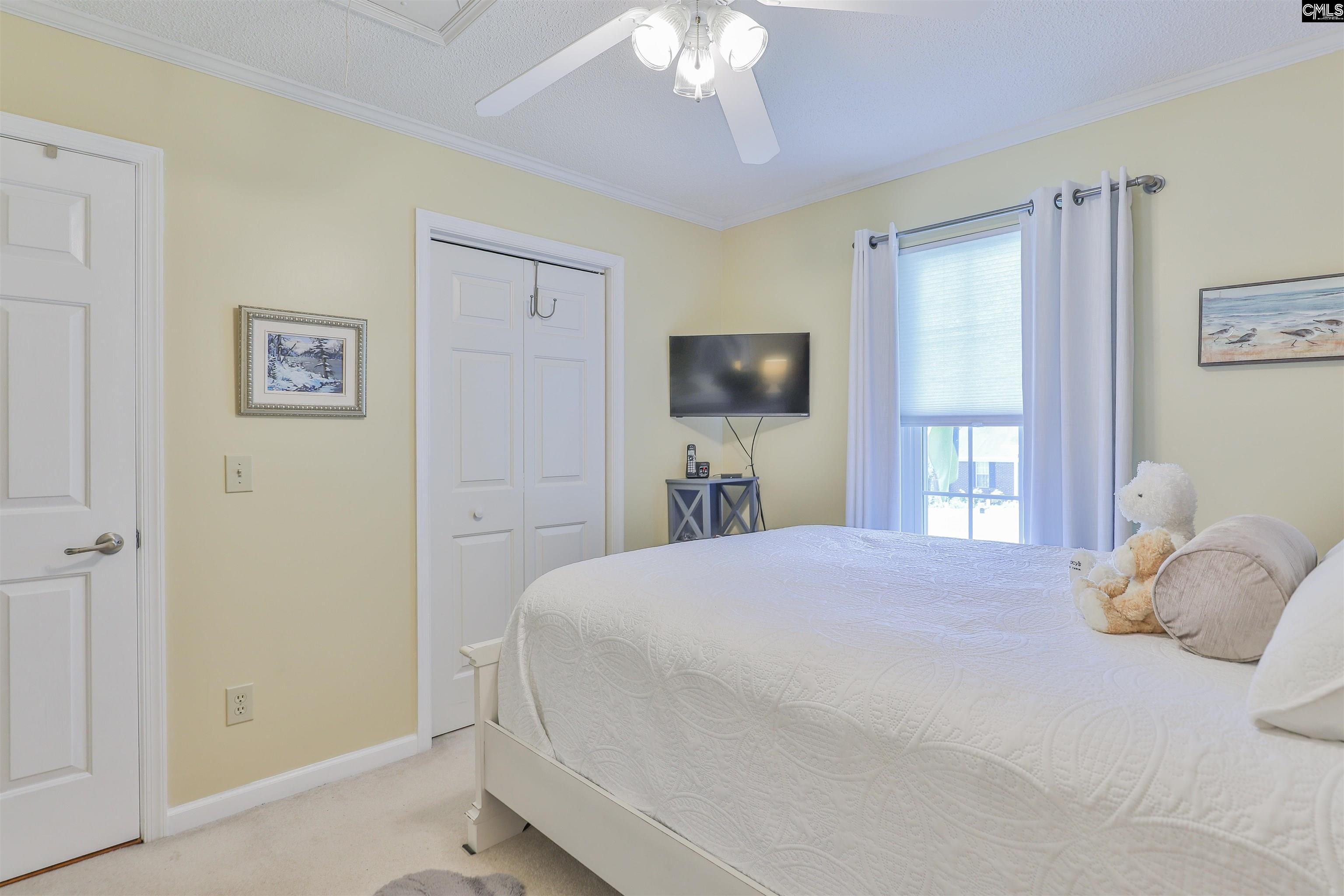 160 Whispering Glen Circle West Columbia, SC 29170
