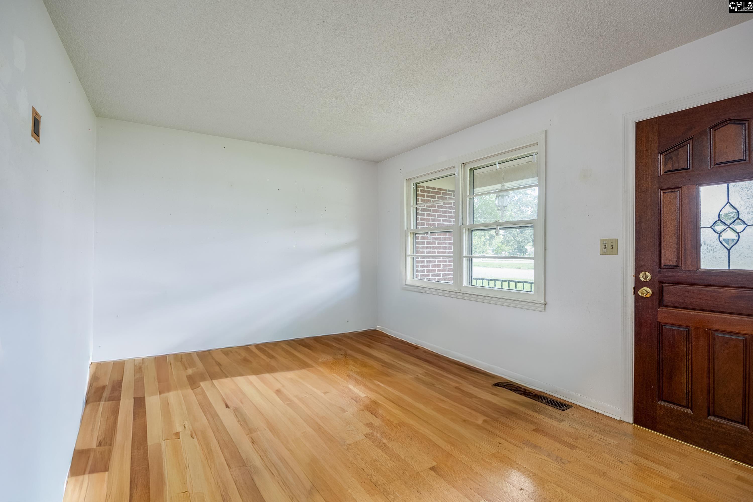 8543 North Road North, SC 29112