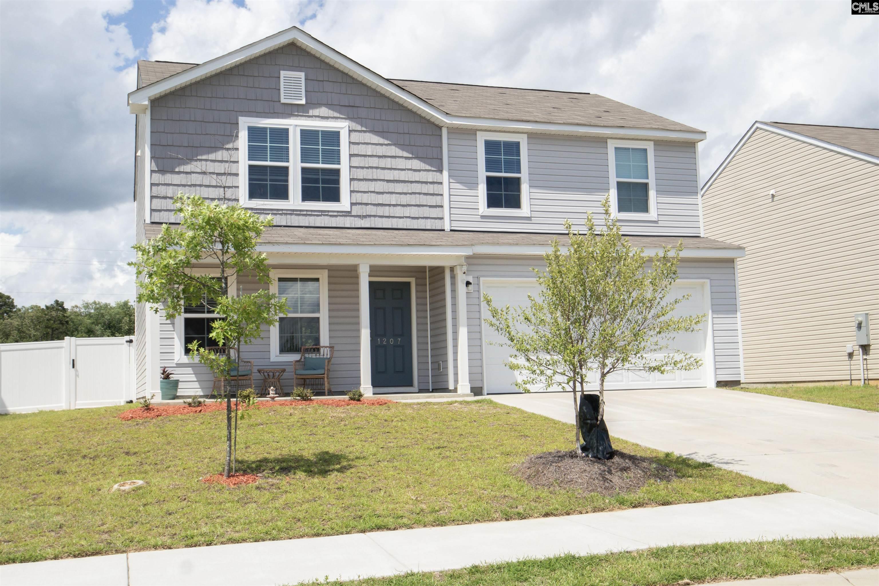 1207 Rushmore Loop