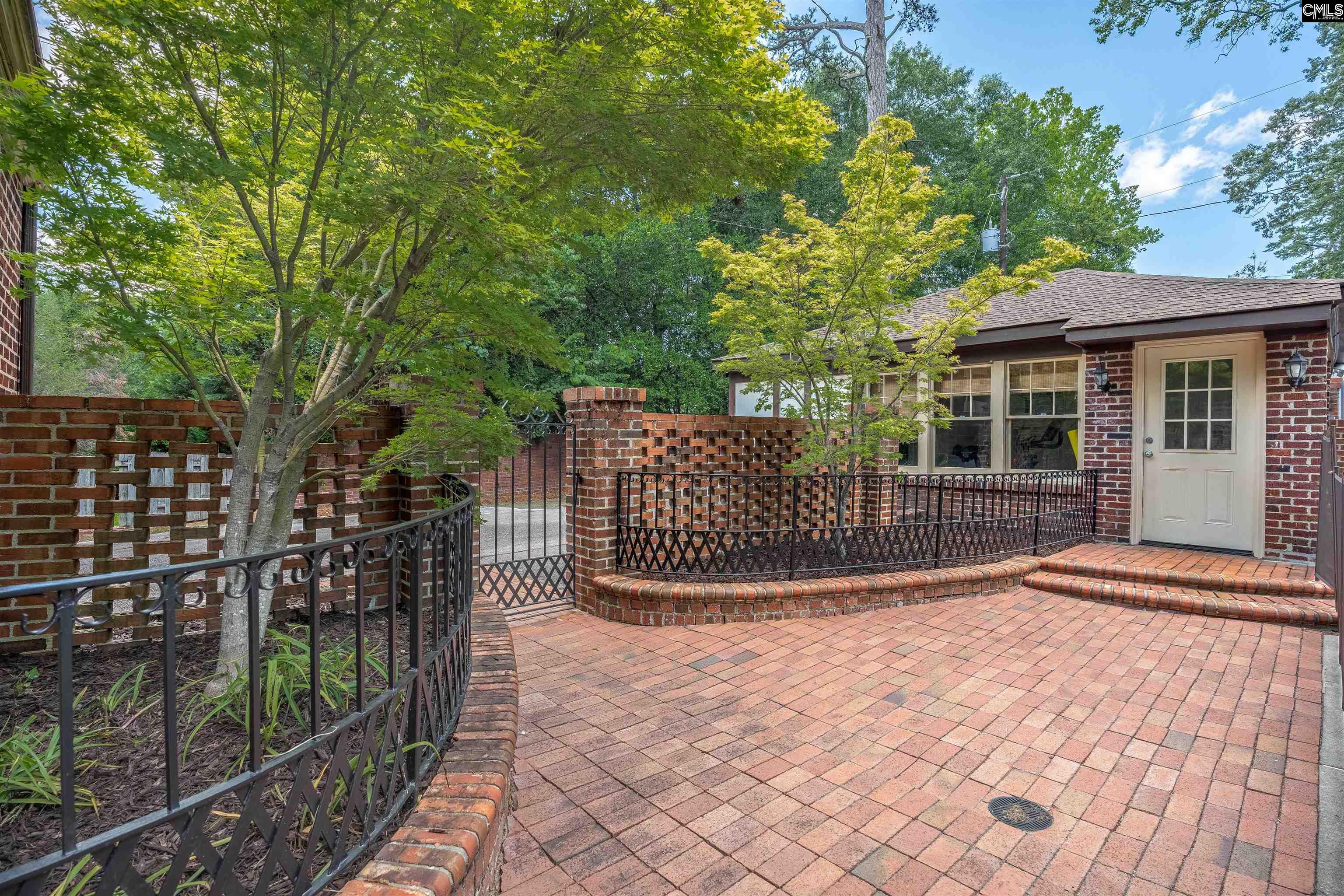 2415 Heyward Street Columbia, SC 29205-3105