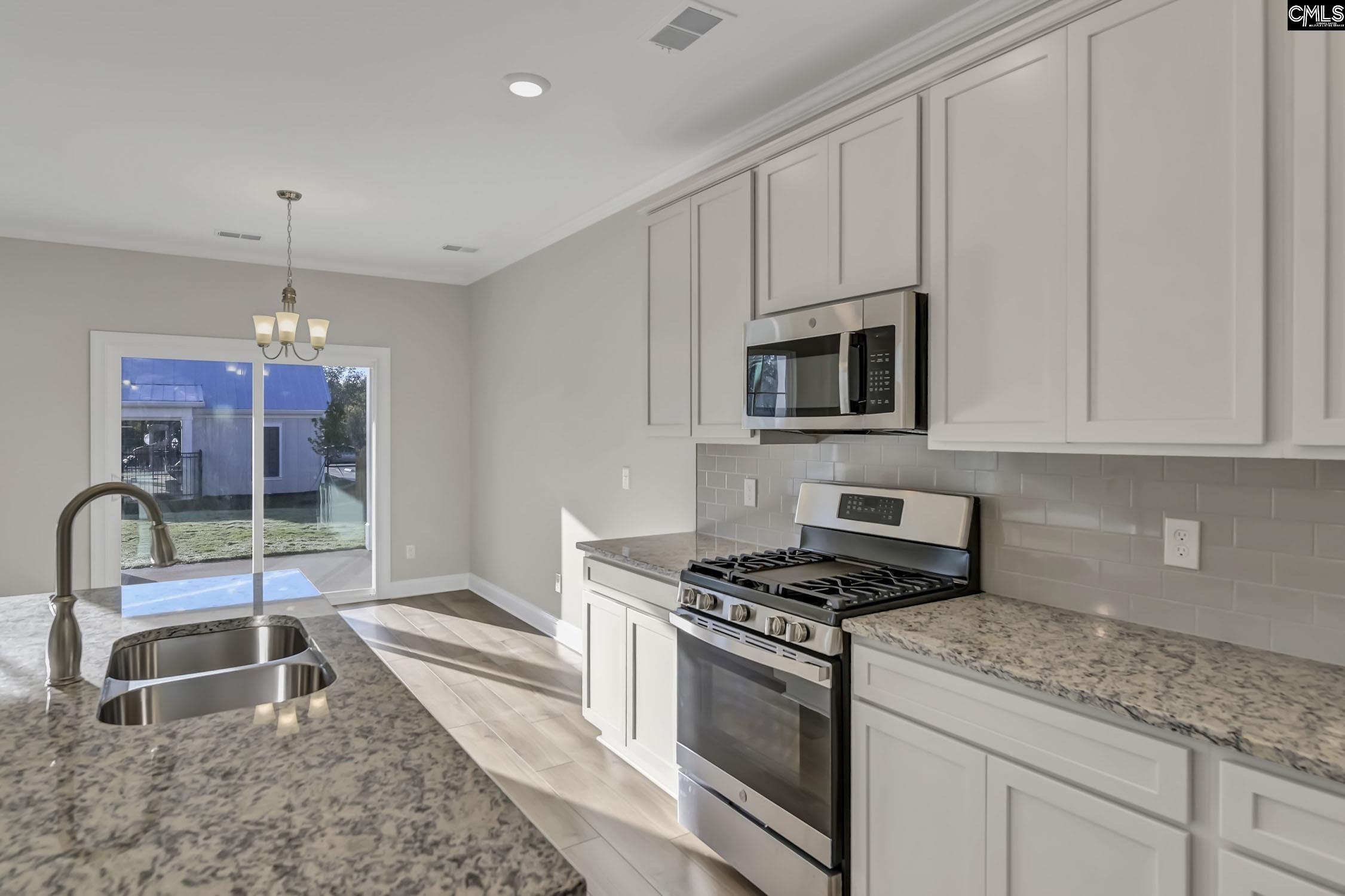 635 Thunder Gulch Avenue Lexington, SC 29073