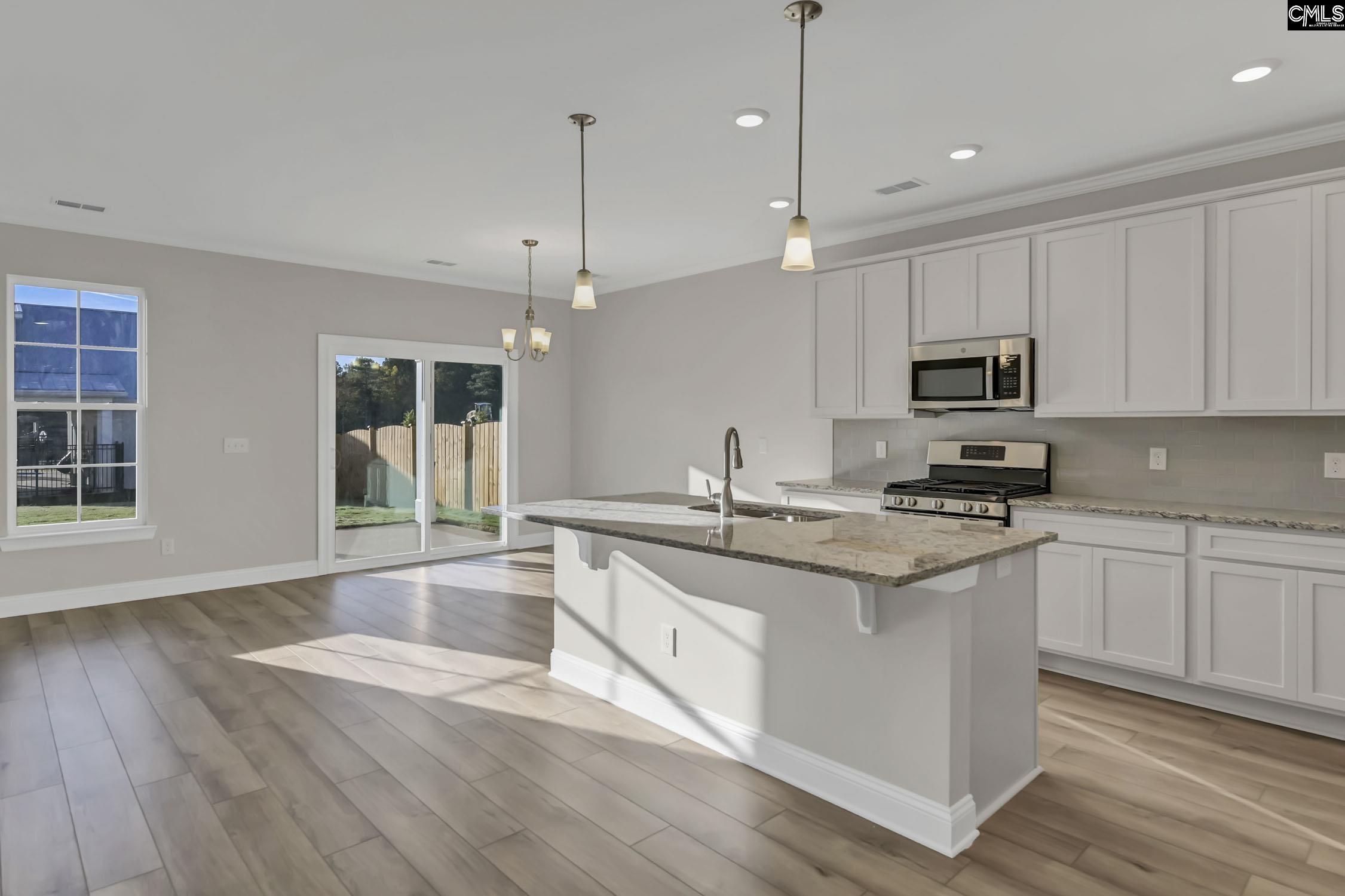 635 Thunder Gulch Avenue Lexington, SC 29073