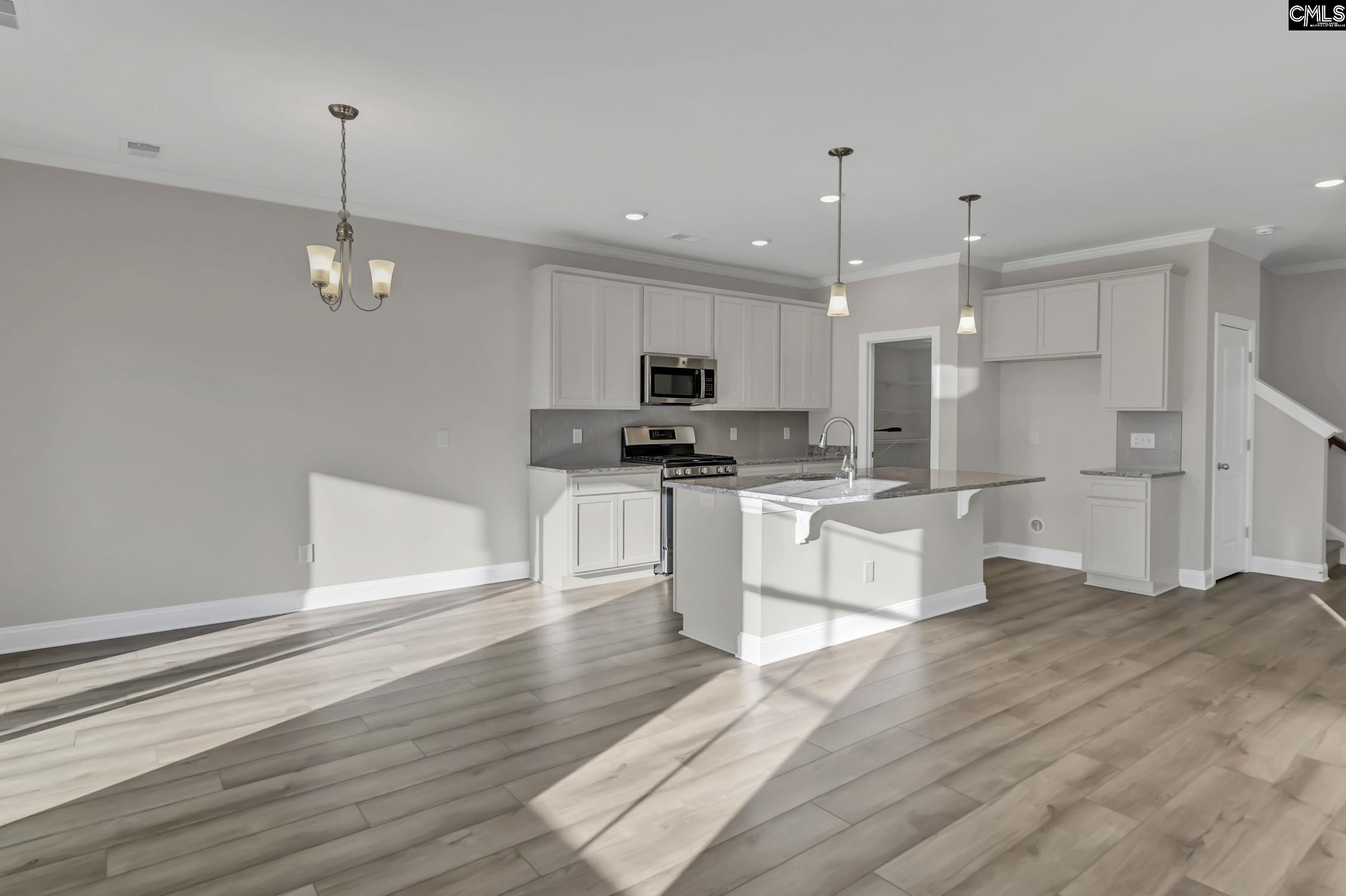 635 Thunder Gulch Avenue Lexington, SC 29073
