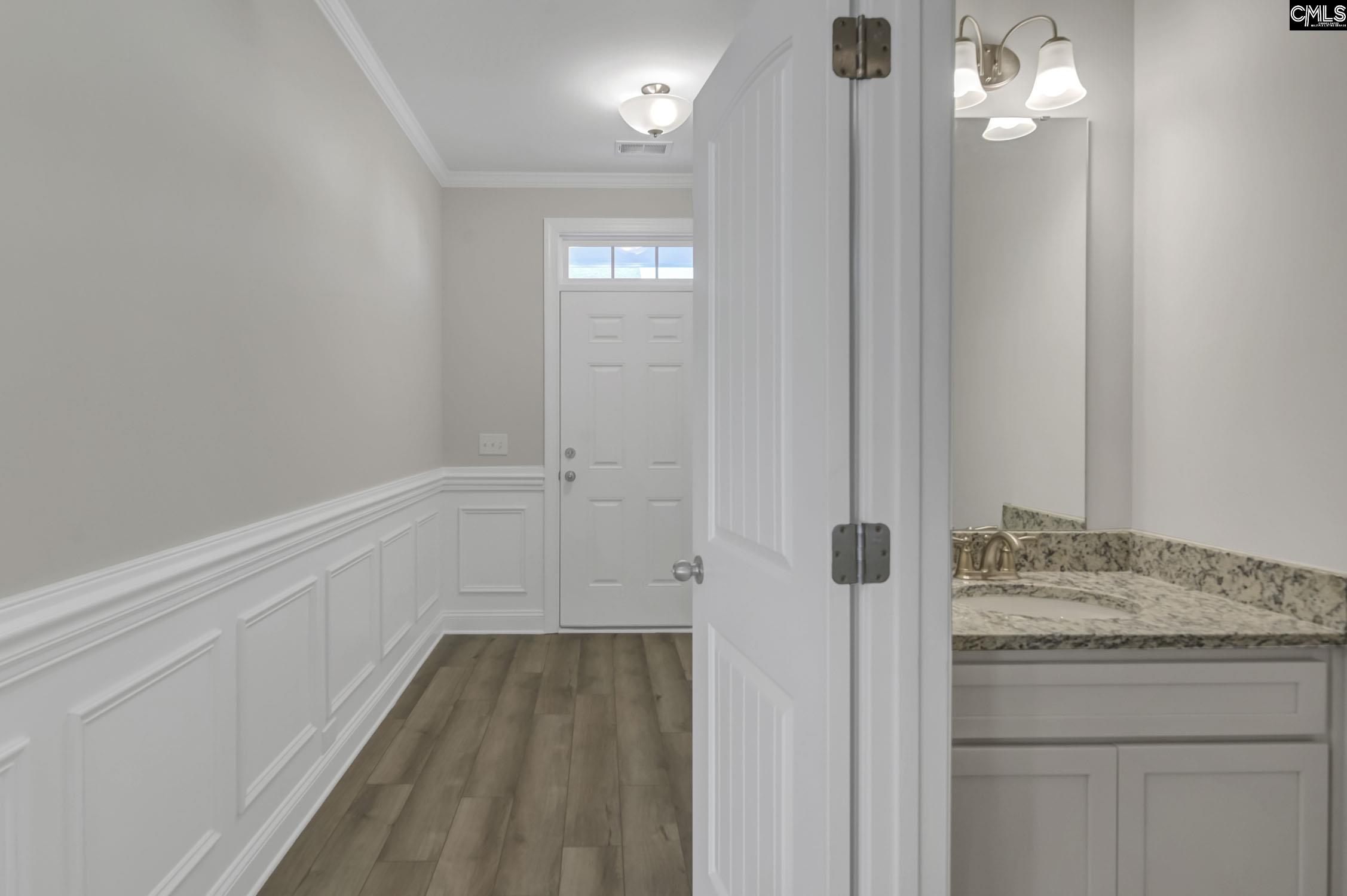 635 Thunder Gulch Avenue Lexington, SC 29073