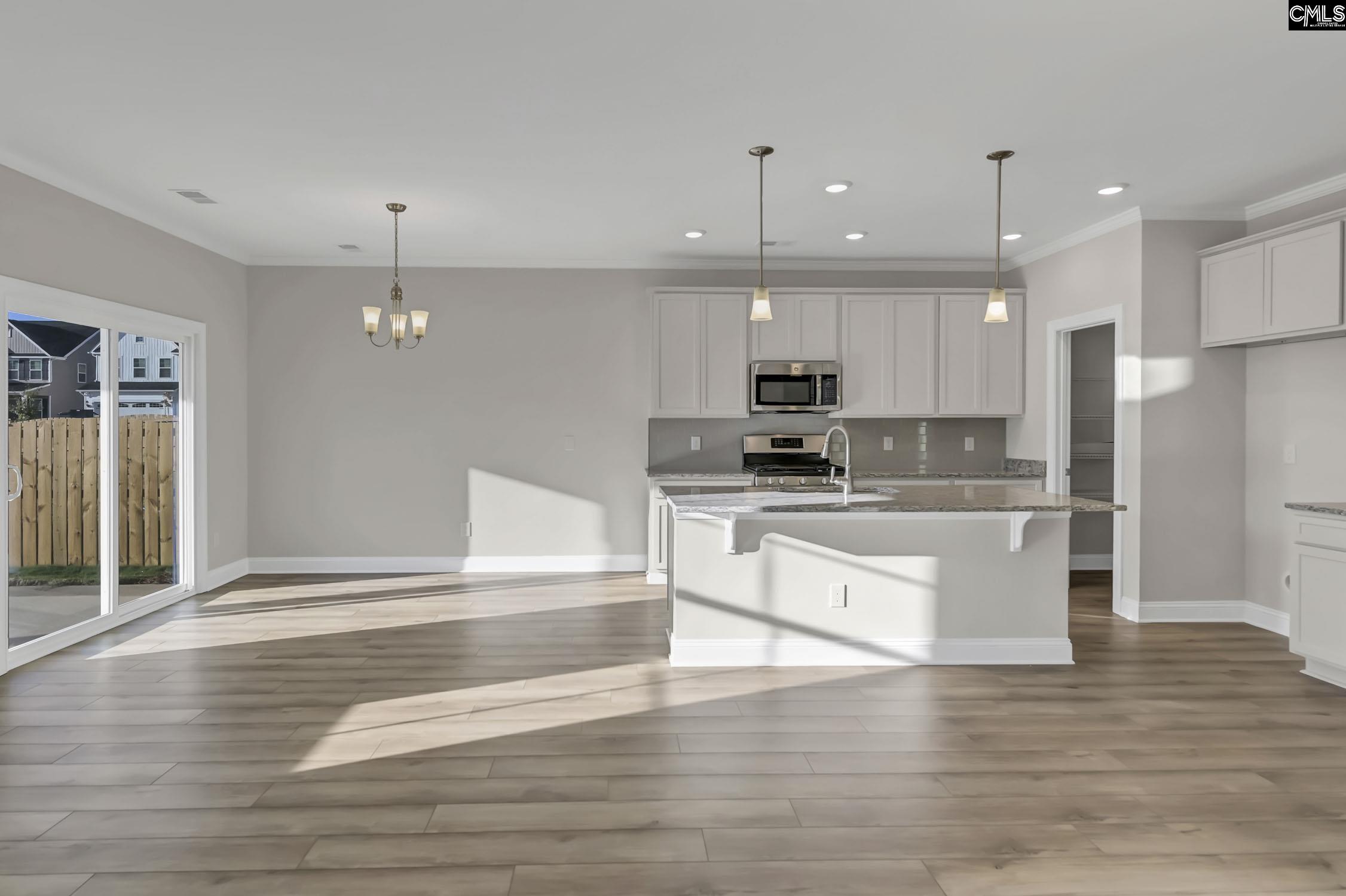 635 Thunder Gulch Avenue Lexington, SC 29073