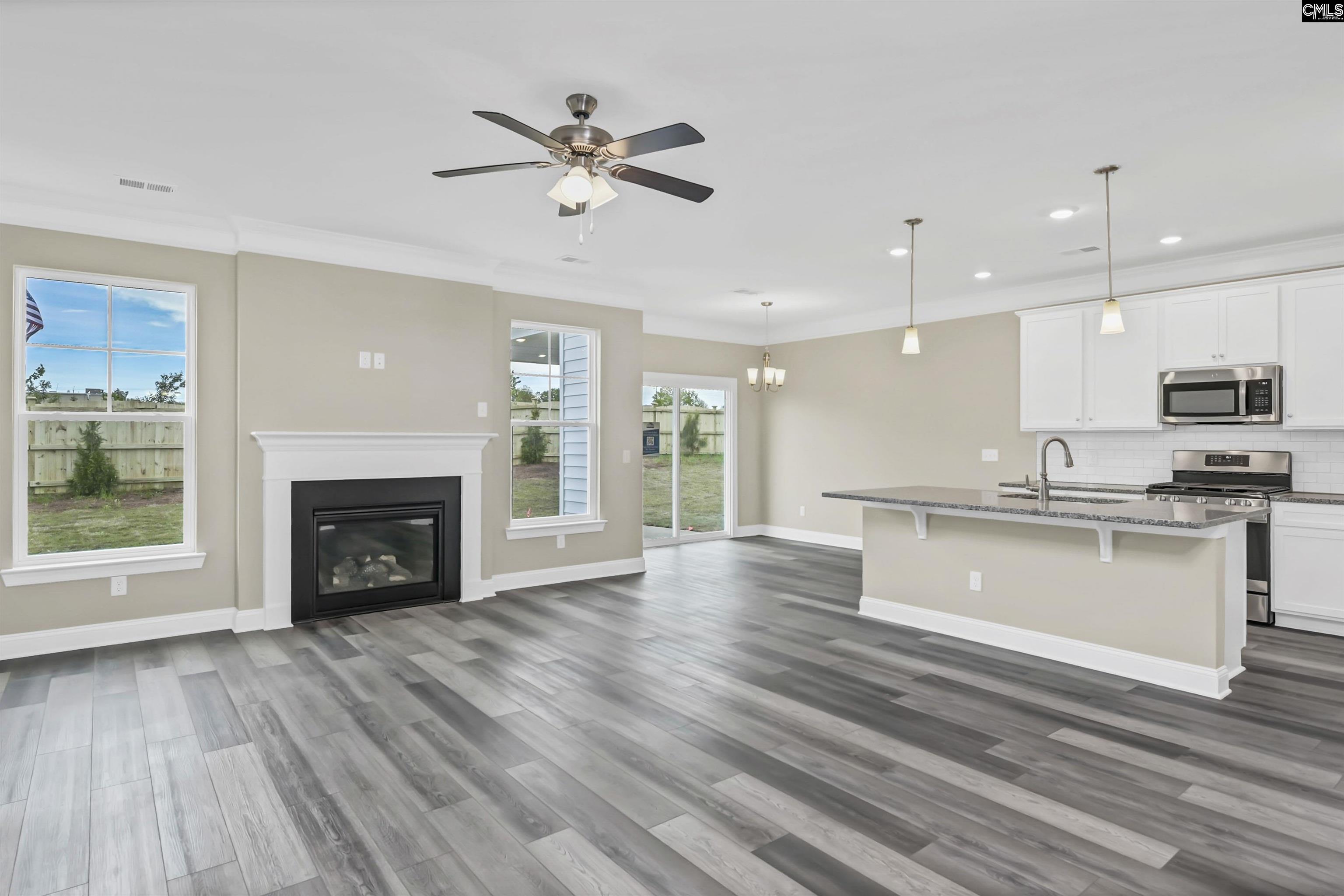 636 Thunder Gulch Avenue Lexington, SC 29073