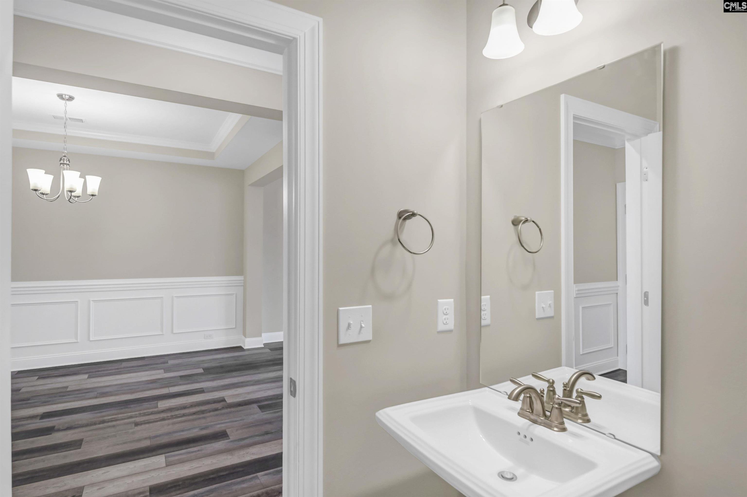 636 Thunder Gulch Avenue Lexington, SC 29073