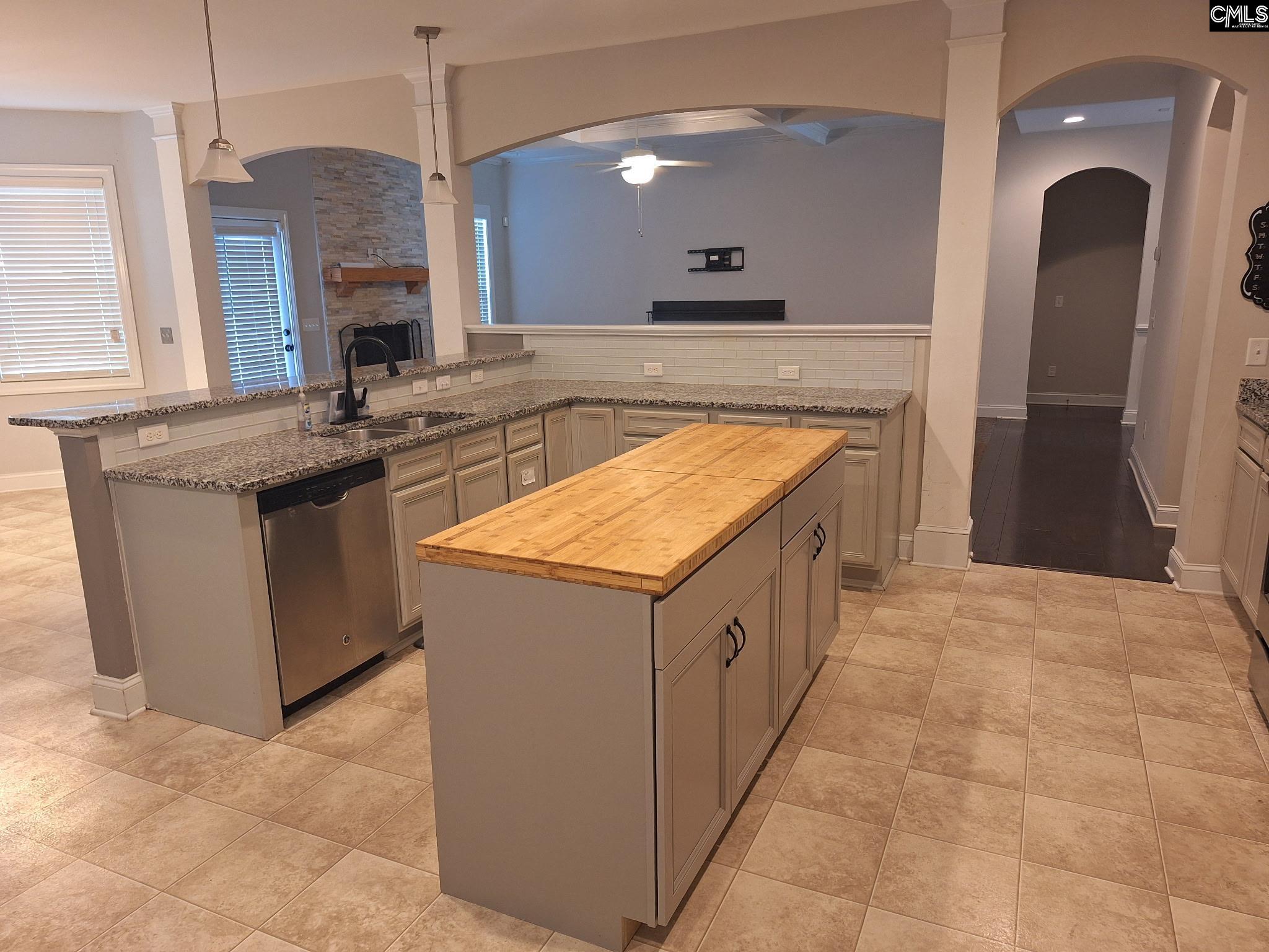 14 Overview Court Columbia, SC 20229