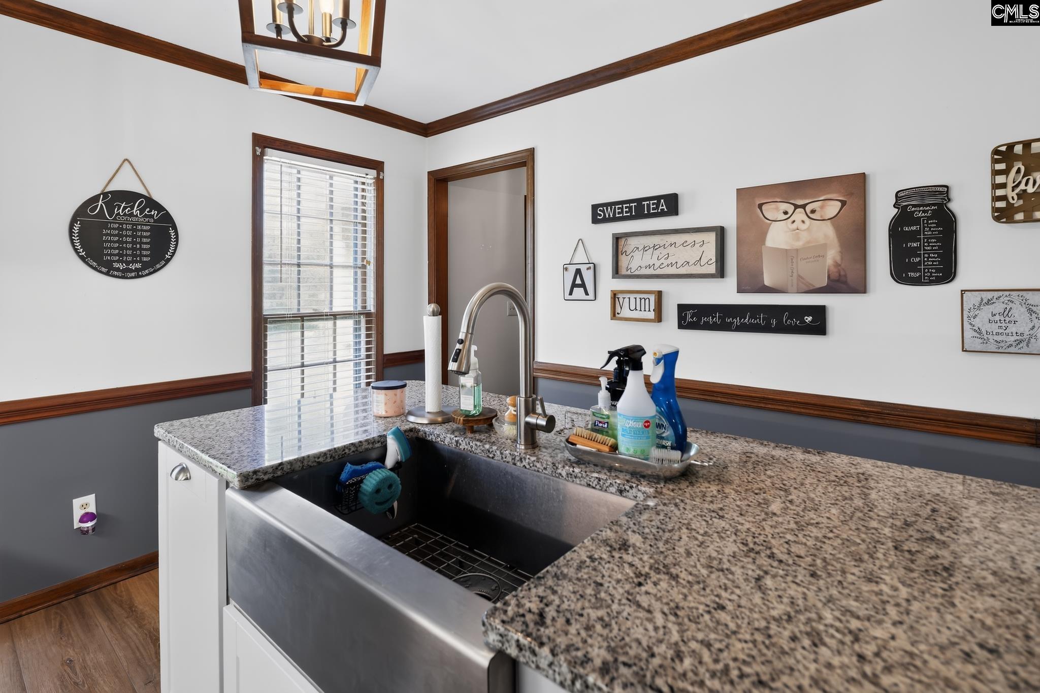 632 N Donar Columbia, SC 29229