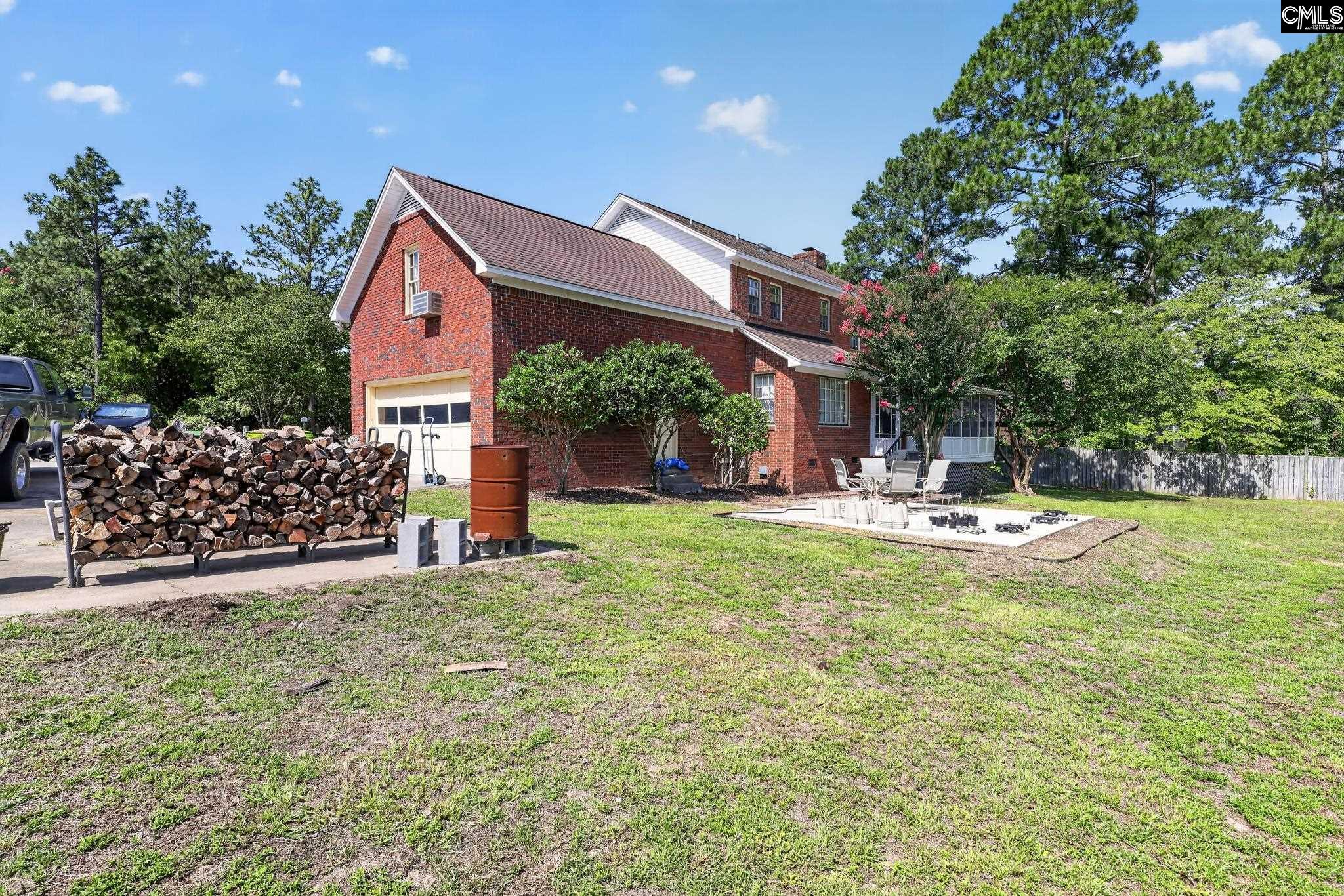 632 N Donar Columbia, SC 29229