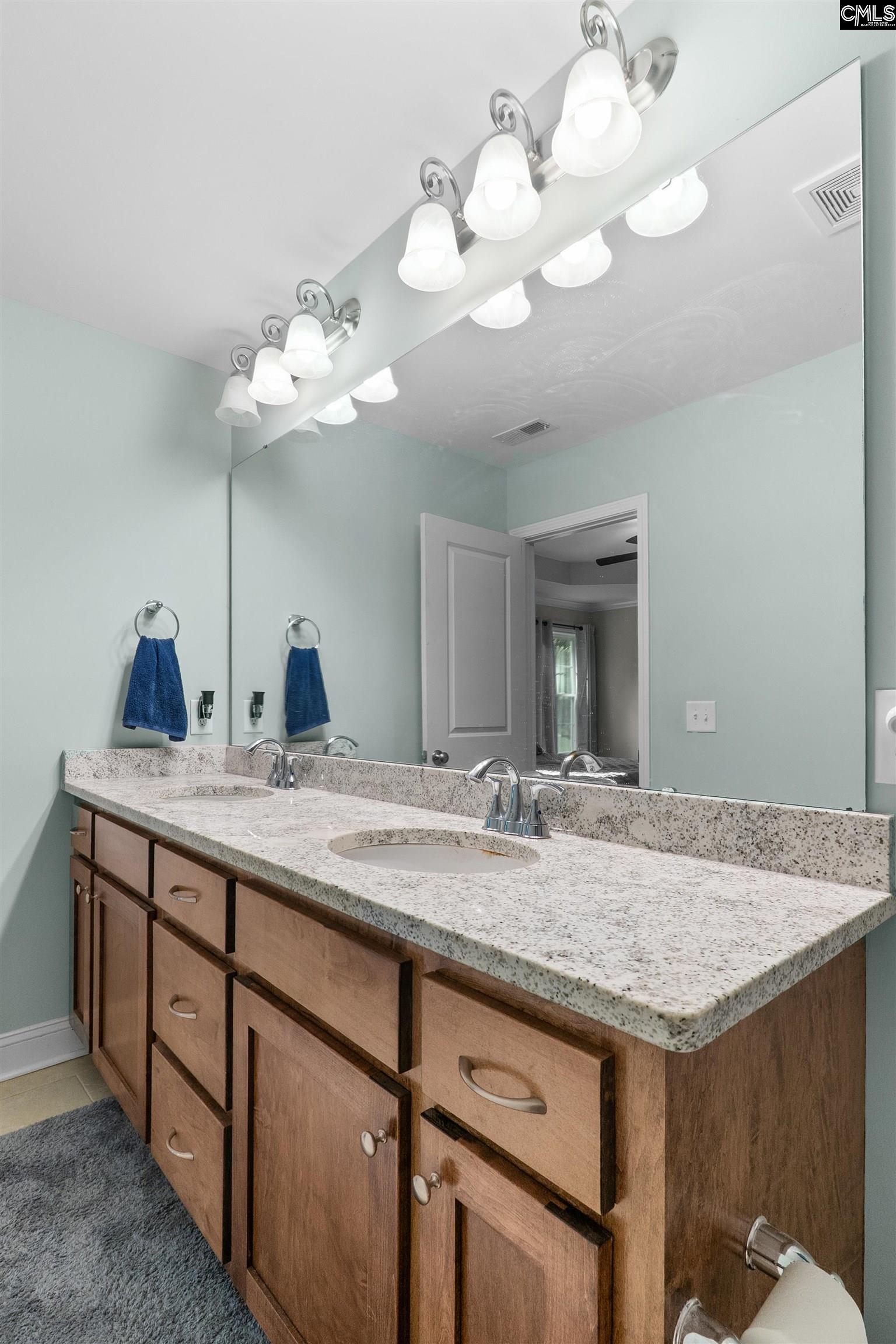 4880 McLaurin Road Wedgefield, SC 29168