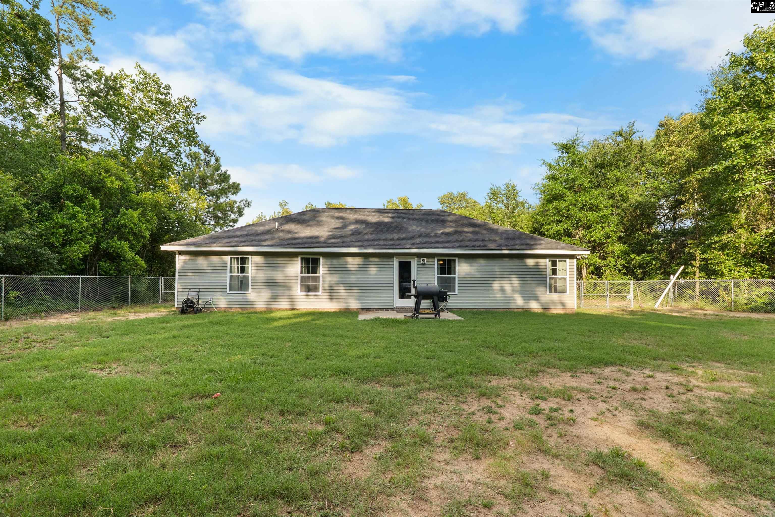 4880 McLaurin Road Wedgefield, SC 29168