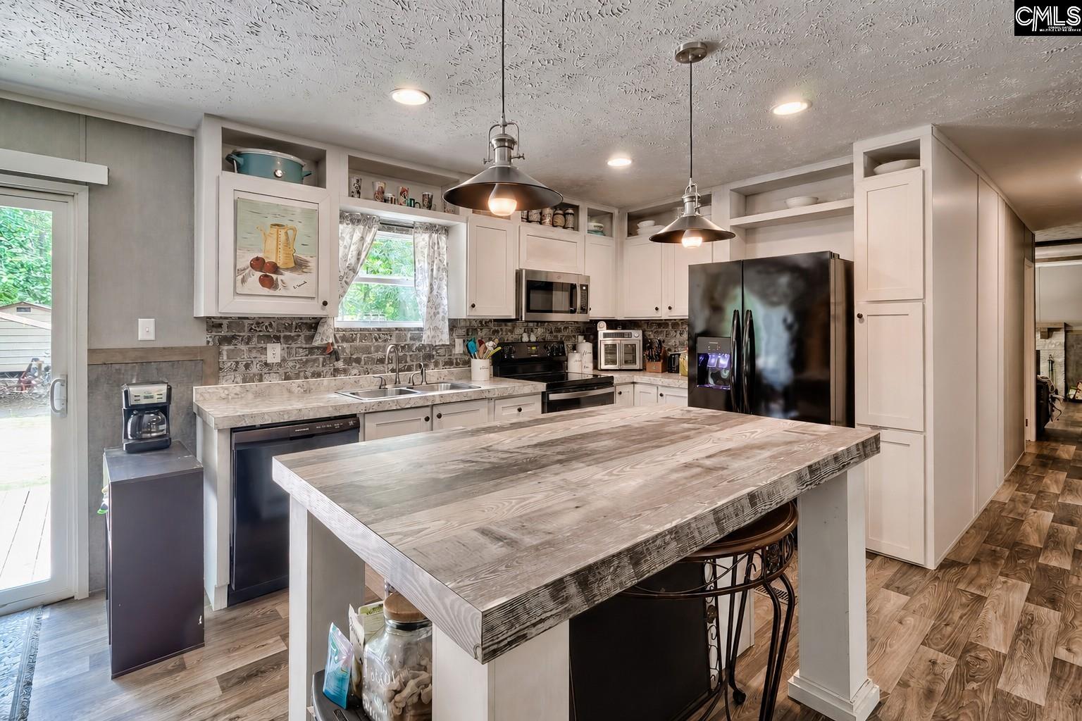 1609 Congress Road Eastover, SC 29044